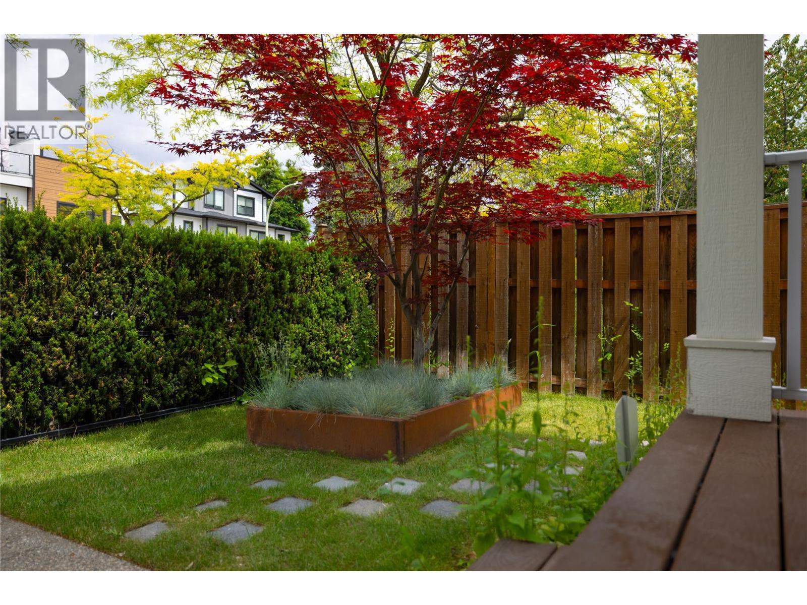 747 & 749 Wilson Avenue, Kelowna, British Columbia  V1Y 6X8 - Photo 63 - 10384357