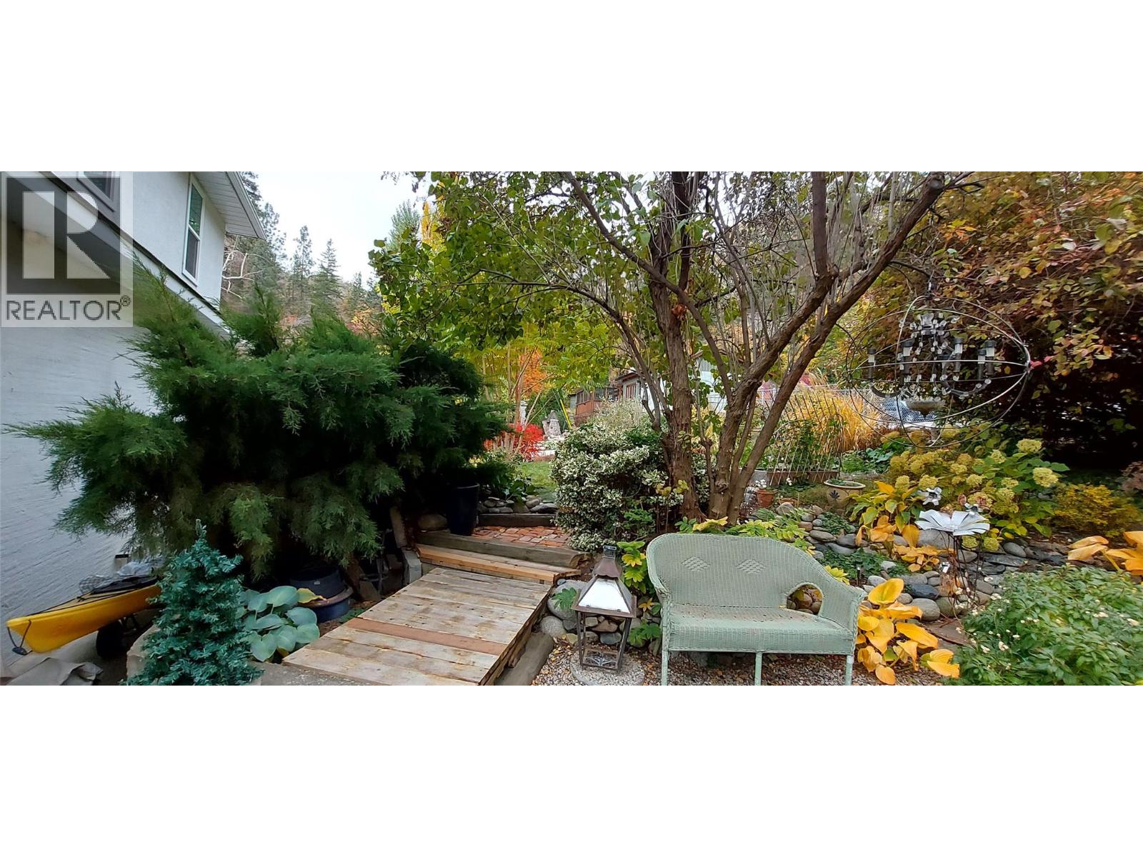 5706 Butler Street, Summerland, British Columbia  V0H 1Z1 - Photo 12 - 10391335
