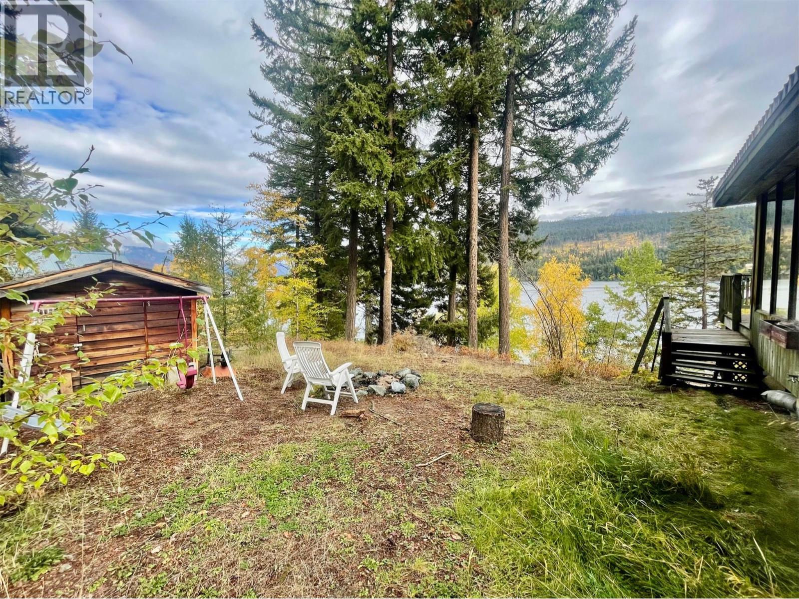 8200 Gun Lake Road W, Gold Bridge, British Columbia  V0K 1P0 - Photo 16 - 10391321