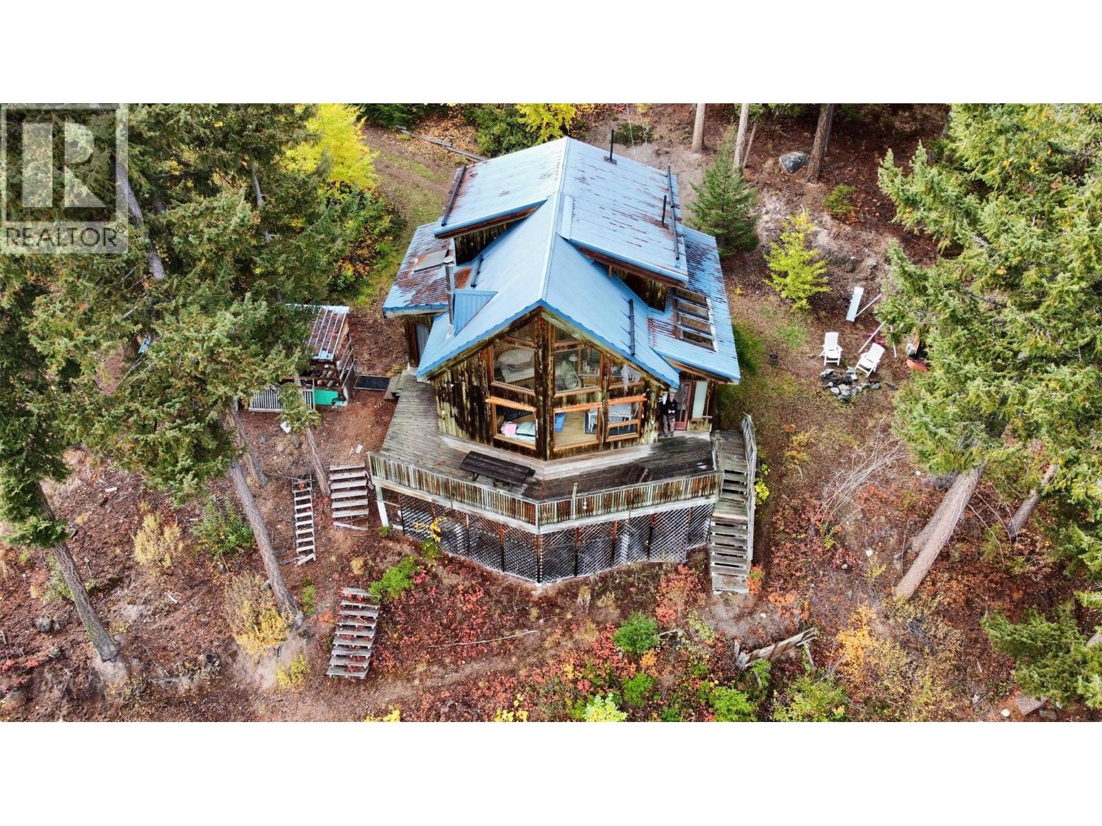 8200 Gun Lake Road W, Gold Bridge, British Columbia  V0K 1P0 - Photo 19 - 10391321