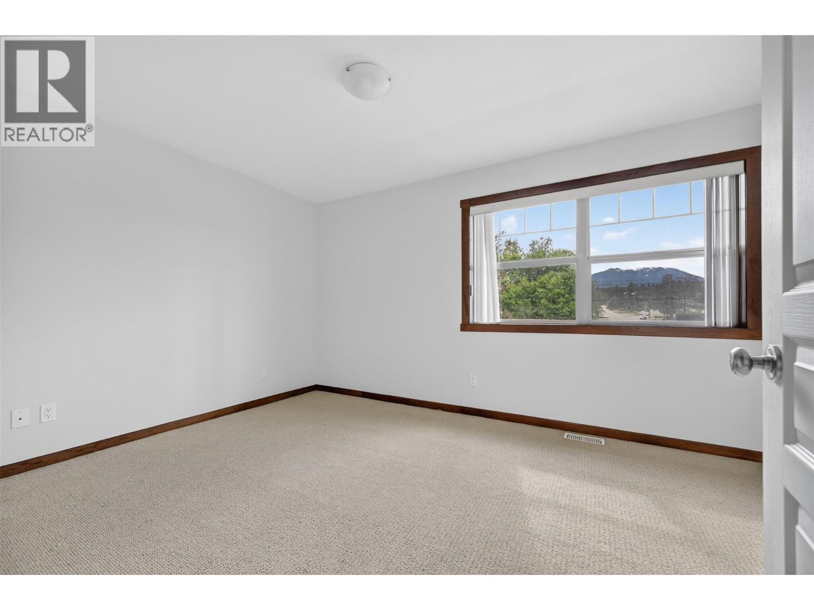 1000 9th Street Unit# 10, Invermere, British Columbia  V0A 1K4 - Photo 22 - 10391115
