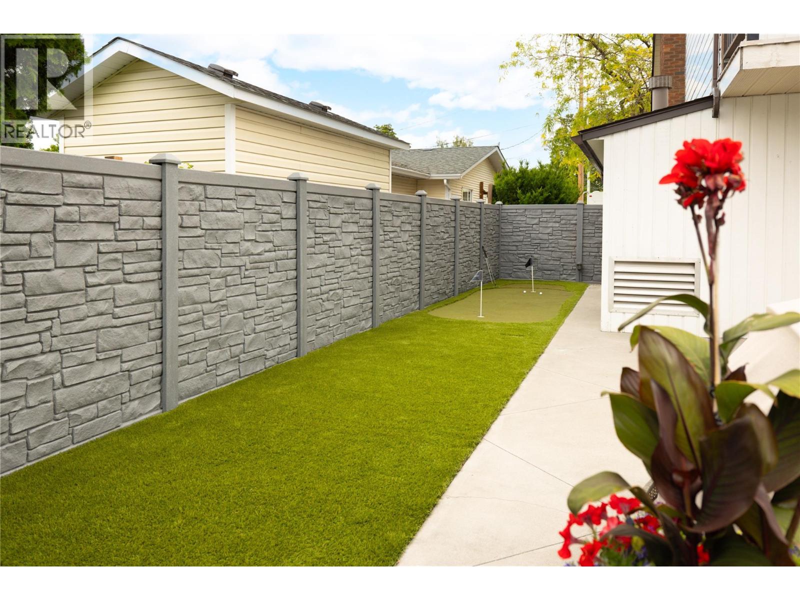 3450 Barberry Street, Kelowna, British Columbia  V1W 3V6 - Photo 21 - 10389183