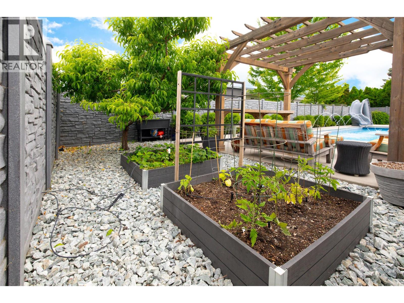3450 Barberry Street, Kelowna, British Columbia  V1W 3V6 - Photo 23 - 10389183