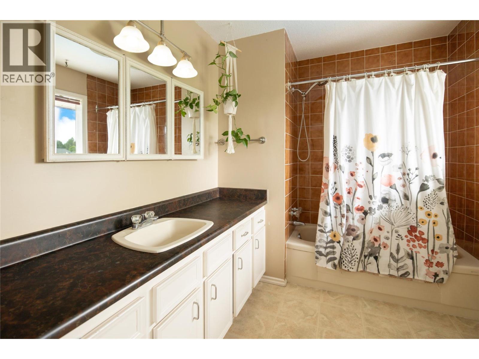 3450 Barberry Street, Kelowna, British Columbia  V1W 3V6 - Photo 39 - 10389183