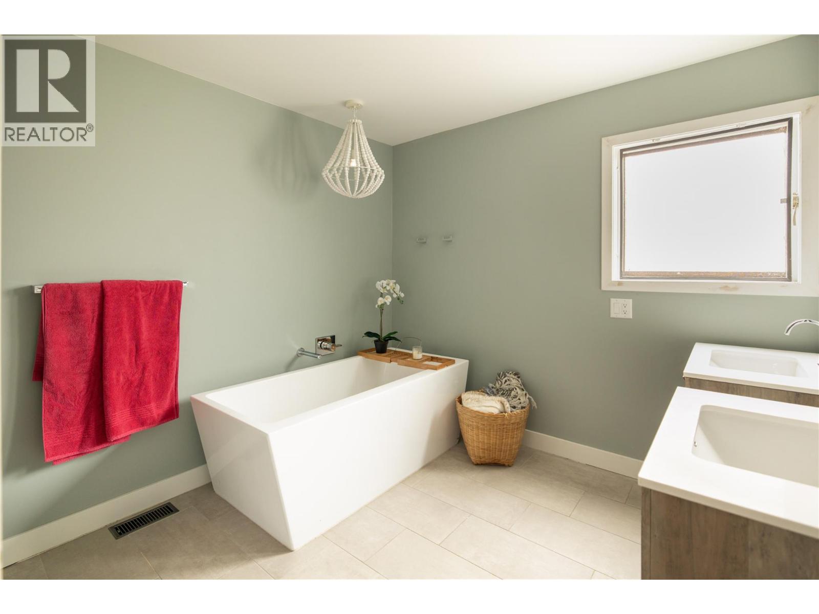 3450 Barberry Street, Kelowna, British Columbia  V1W 3V6 - Photo 43 - 10389183