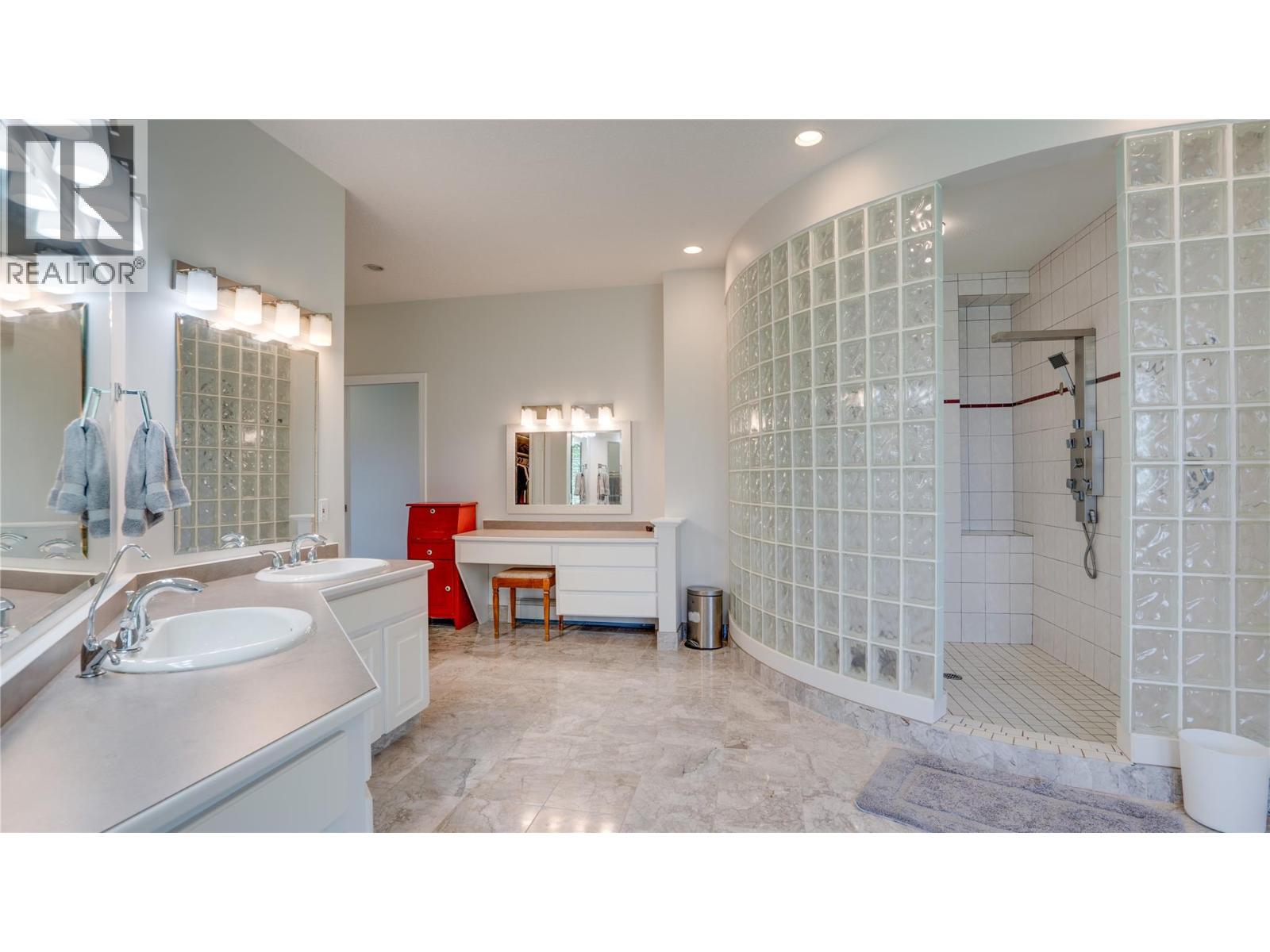 6500 15th Avenue Sw Unit# 1, Salmon Arm, British Columbia  V1E 1R5 - Photo 44 - 10391247