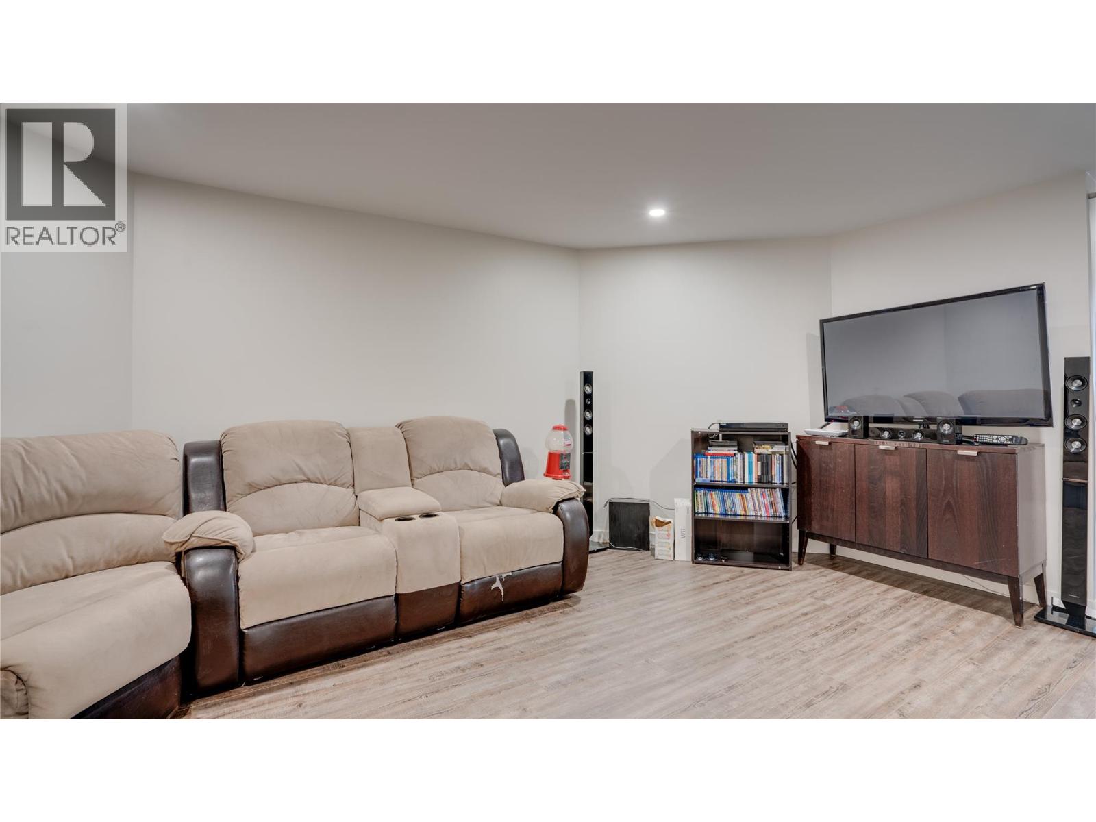 6500 15th Avenue Sw Unit# 1, Salmon Arm, British Columbia  V1E 1R5 - Photo 54 - 10391247