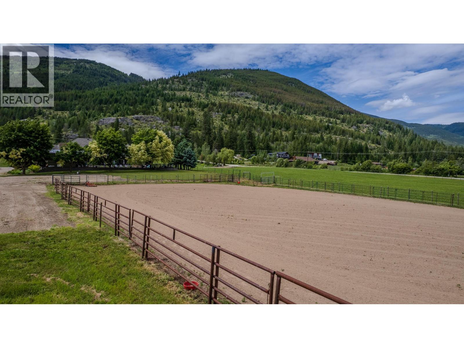 6500 15th Avenue Sw Unit# 1, Salmon Arm, British Columbia  V1E 1R5 - Photo 77 - 10391247