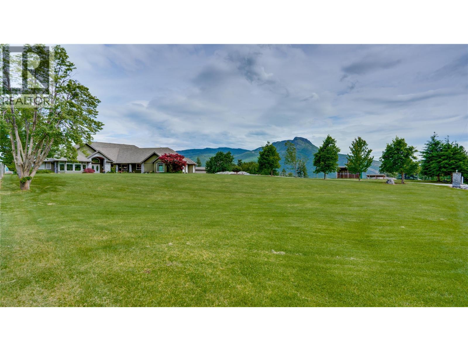 6500 15th Avenue Sw Unit# 1, Salmon Arm, British Columbia  V1E 1R5 - Photo 8 - 10391247