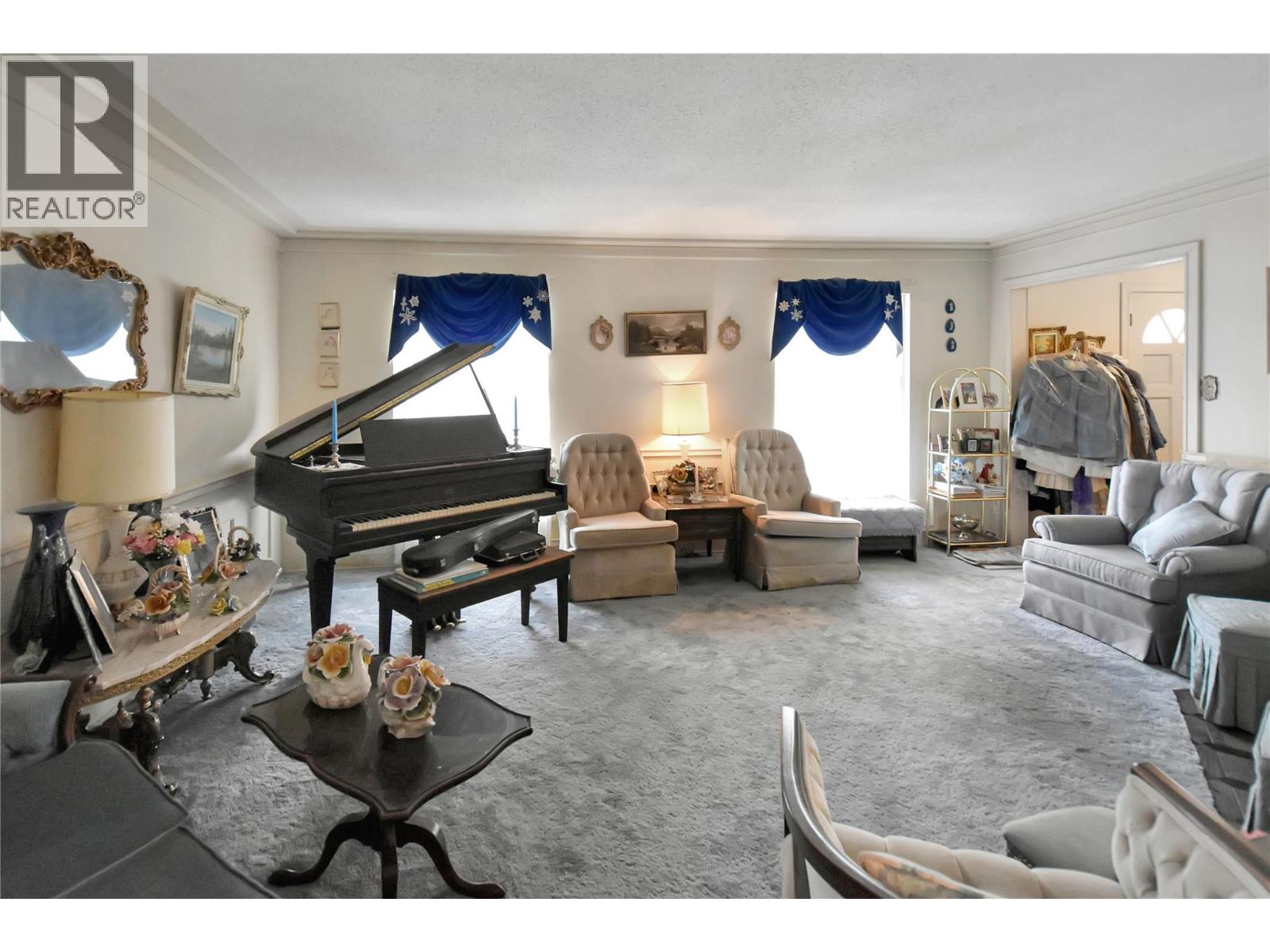809 31st Ave S, Cranbrook, British Columbia  V1C 5J9 - Photo 8 - 10391133