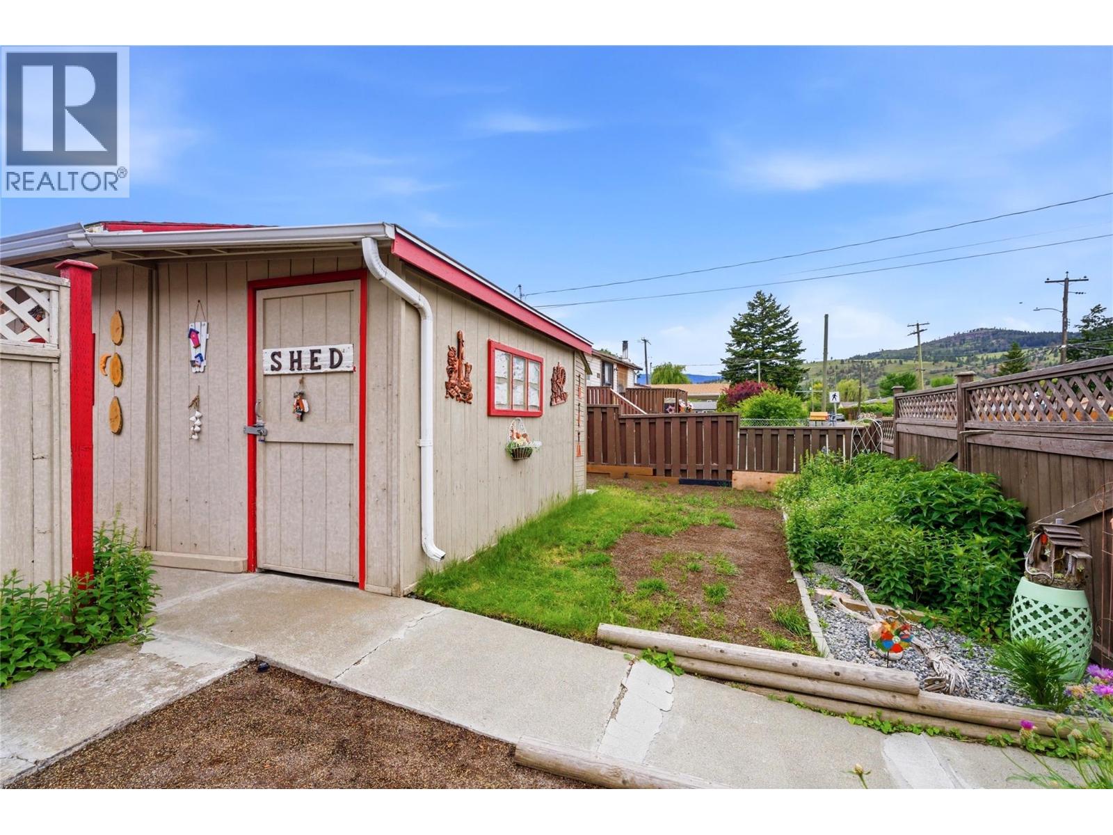 2102 Clapperton Avenue, Merritt, British Columbia  V1K 1B8 - Photo 57 - 10391280
