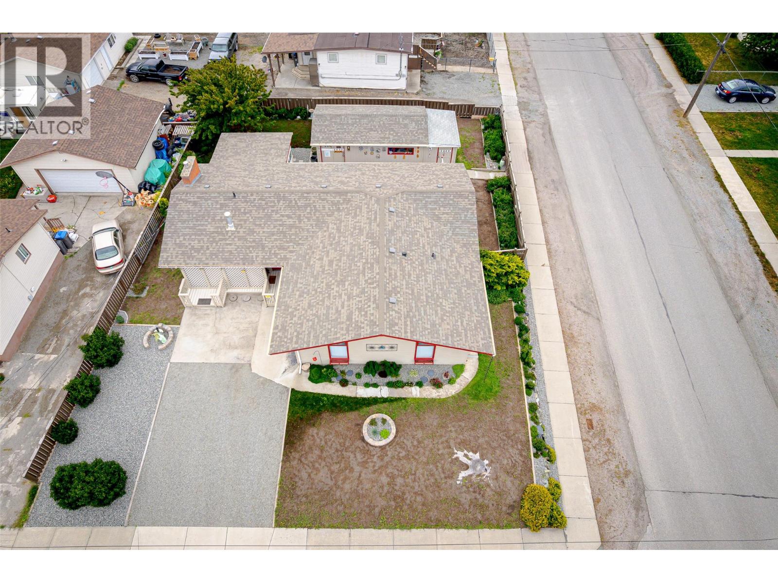 2102 Clapperton Avenue, Merritt, British Columbia  V1K 1B8 - Photo 66 - 10391280