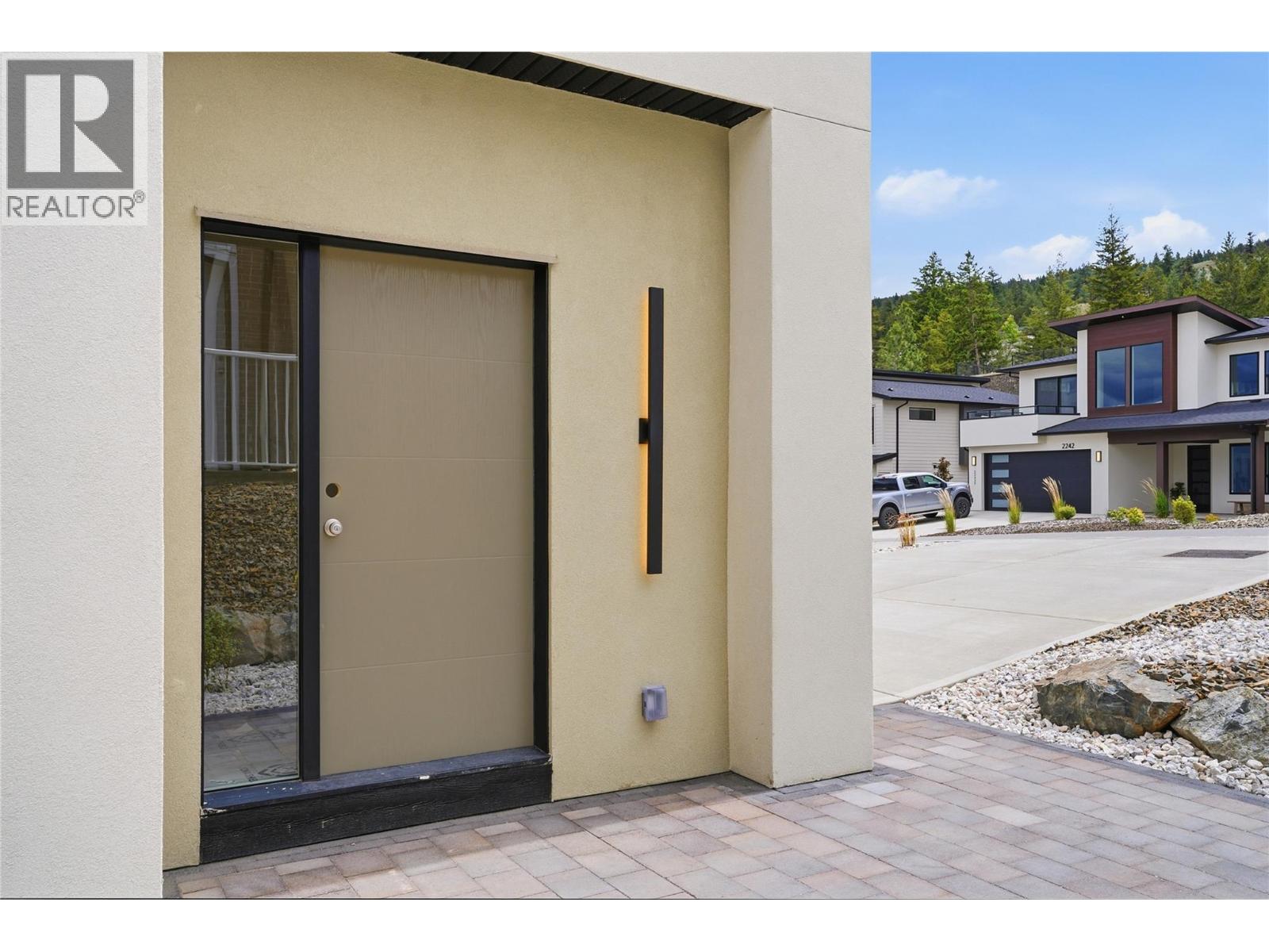 2247 Coldwater Drive, Kamloops, British Columbia  V2E 0E6 - Photo 13 - 10391279