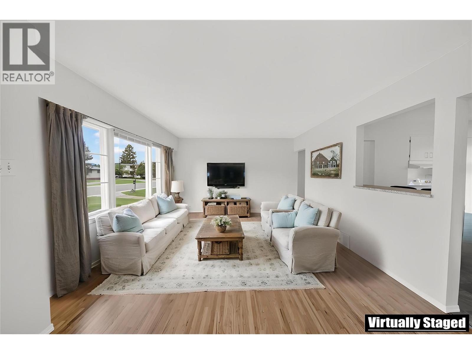 306 8th Street S, Cranbrook, British Columbia  V1C 1P1 - Photo 6 - 10390843