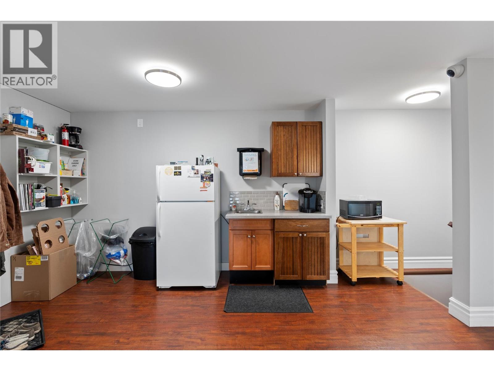 5661 97 Highway, Falkland, British Columbia  V0E 1W0 - Photo 25 - 10390687