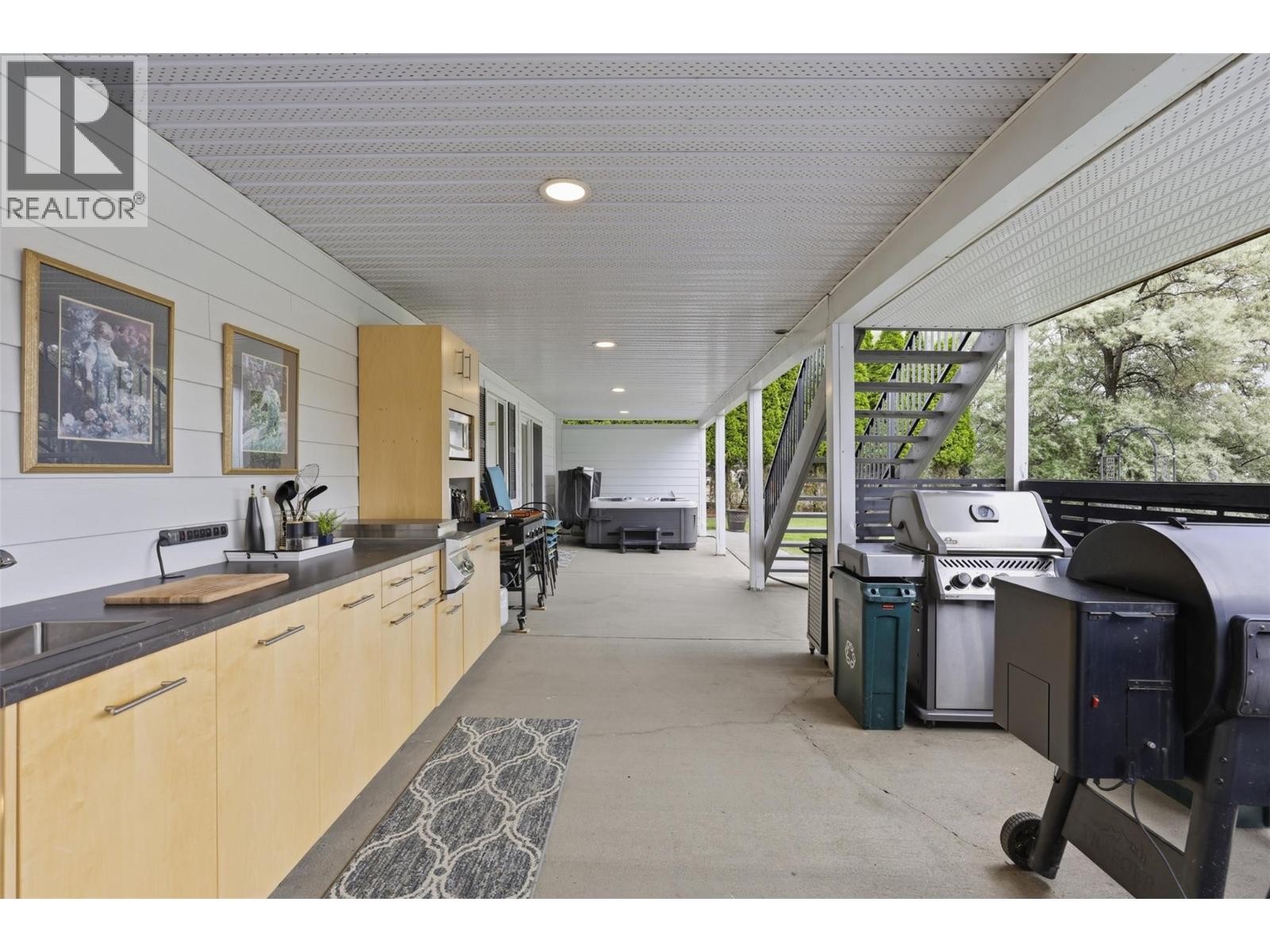 3724 Shuswap Road, Kamloops, British Columbia  V2H 1S6 - Photo 28 - 10391348