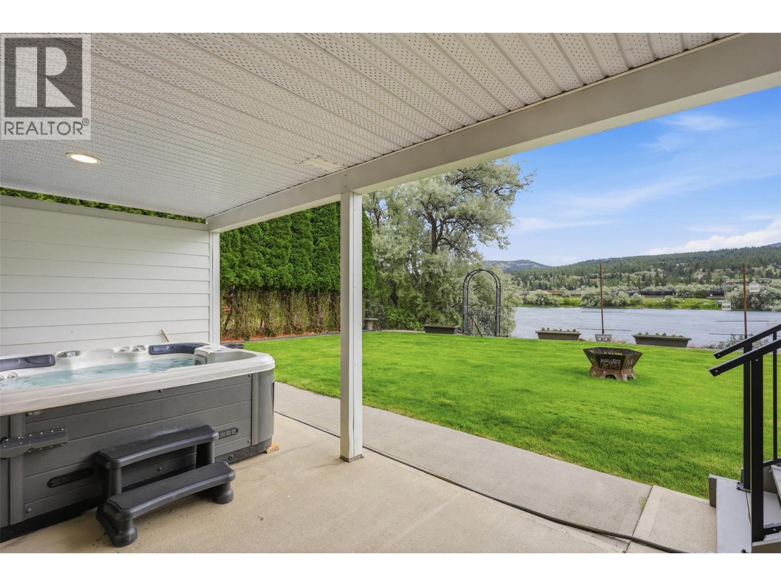3724 Shuswap Road, Kamloops, British Columbia  V2H 1S6 - Photo 30 - 10391348