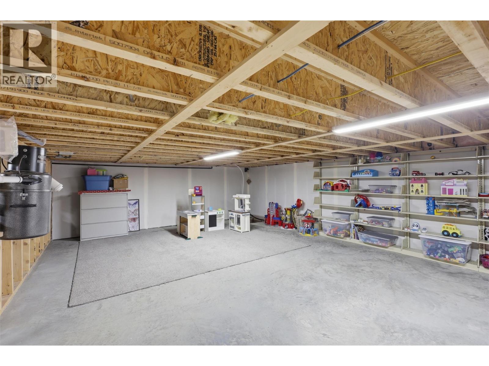 3724 Shuswap Road, Kamloops, British Columbia  V2H 1S6 - Photo 71 - 10391348