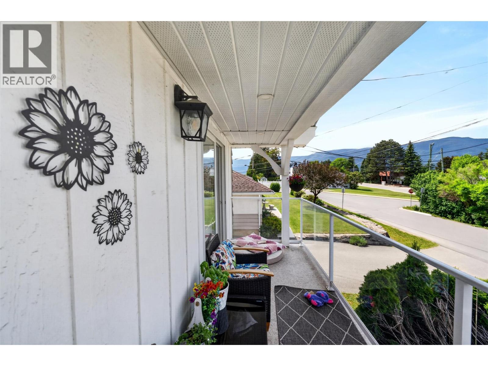 1050 8 Avenue Ne, Salmon Arm, British Columbia  V1E 4A4 - Photo 28 - 10390380