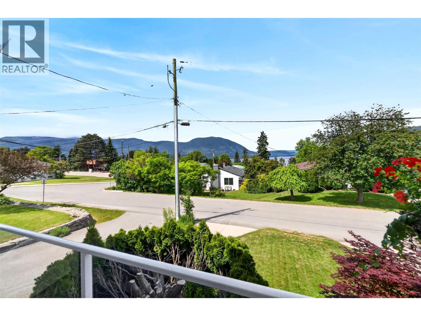 1050 8 Avenue Ne, Salmon Arm, British Columbia  V1E 4A4 - Photo 29 - 10390380