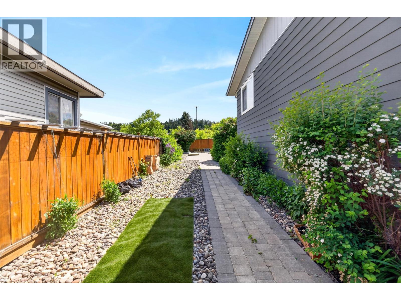 1050 8 Avenue Ne, Salmon Arm, British Columbia  V1E 4A4 - Photo 45 - 10390380