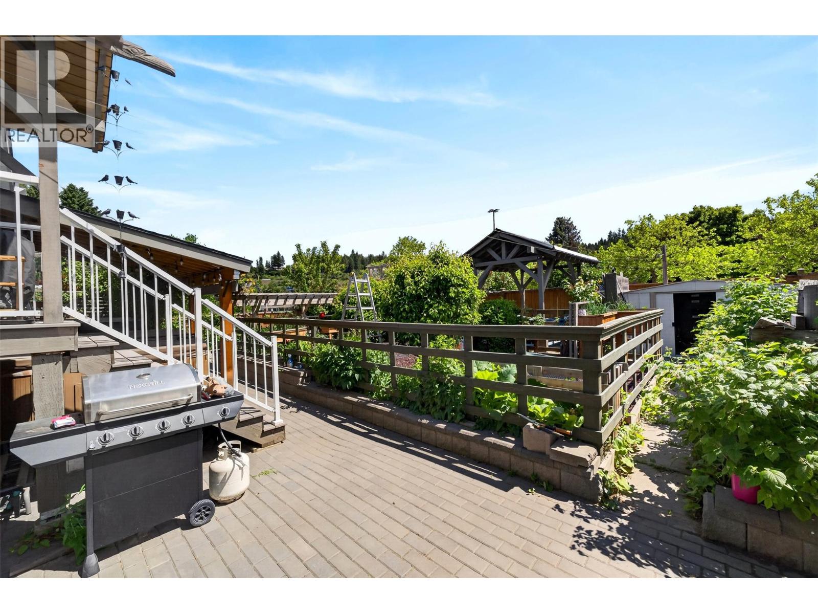 1050 8 Avenue Ne, Salmon Arm, British Columbia  V1E 4A4 - Photo 62 - 10390380