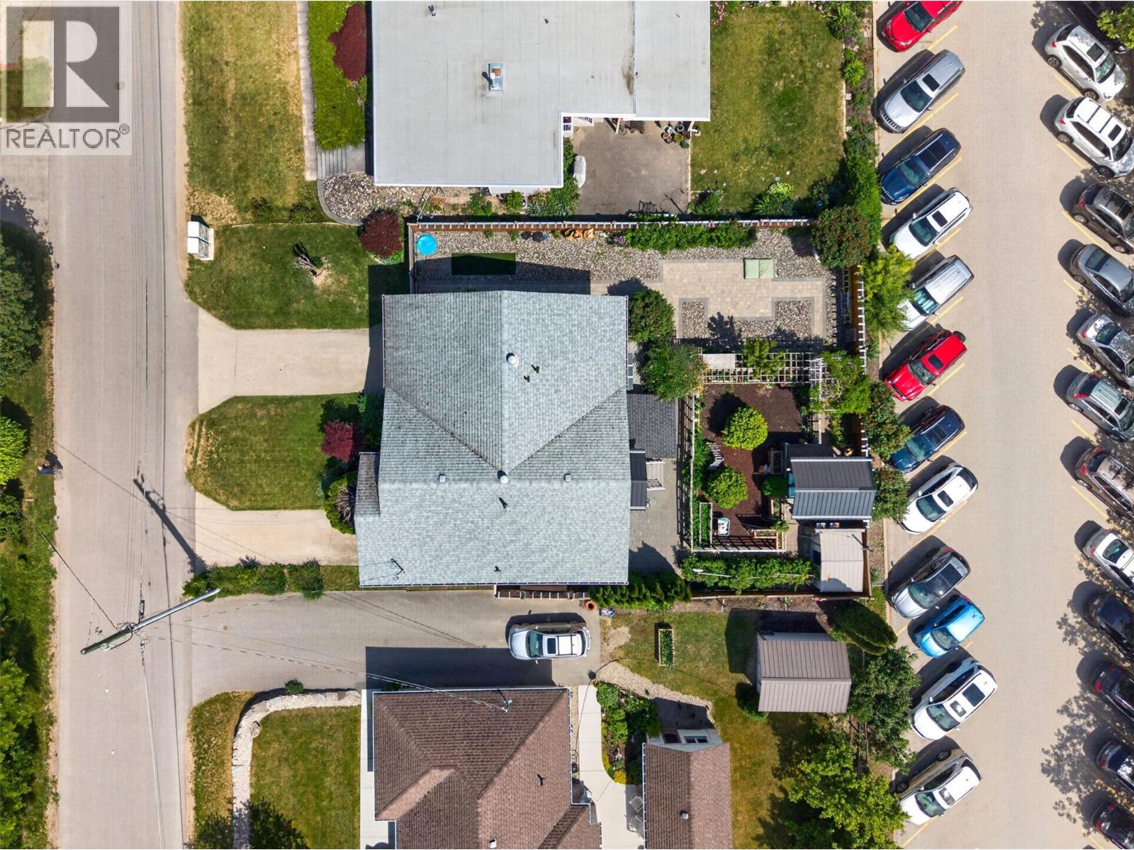 1050 8 Avenue Ne, Salmon Arm, British Columbia  V1E 4A4 - Photo 68 - 10390380