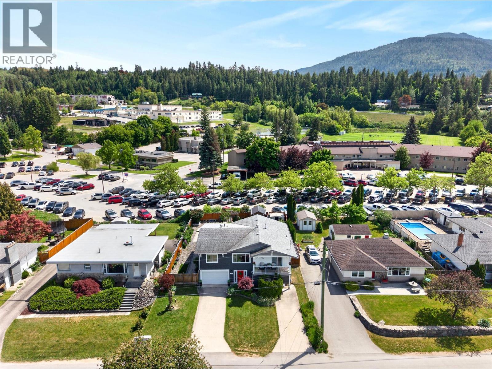 1050 8 Avenue Ne, Salmon Arm, British Columbia  V1E 4A4 - Photo 75 - 10390380