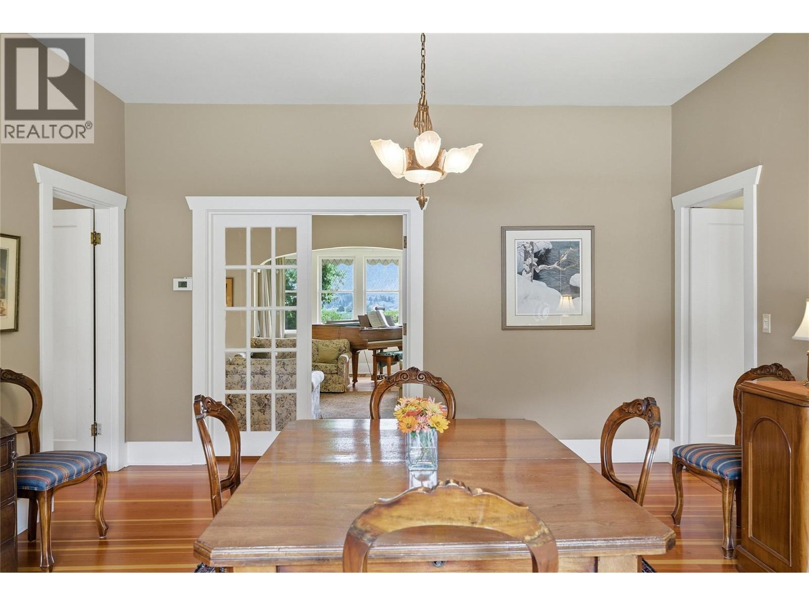 5290 Sumac Street, Oliver, British Columbia  V0H 1T1 - Photo 12 - 10389630