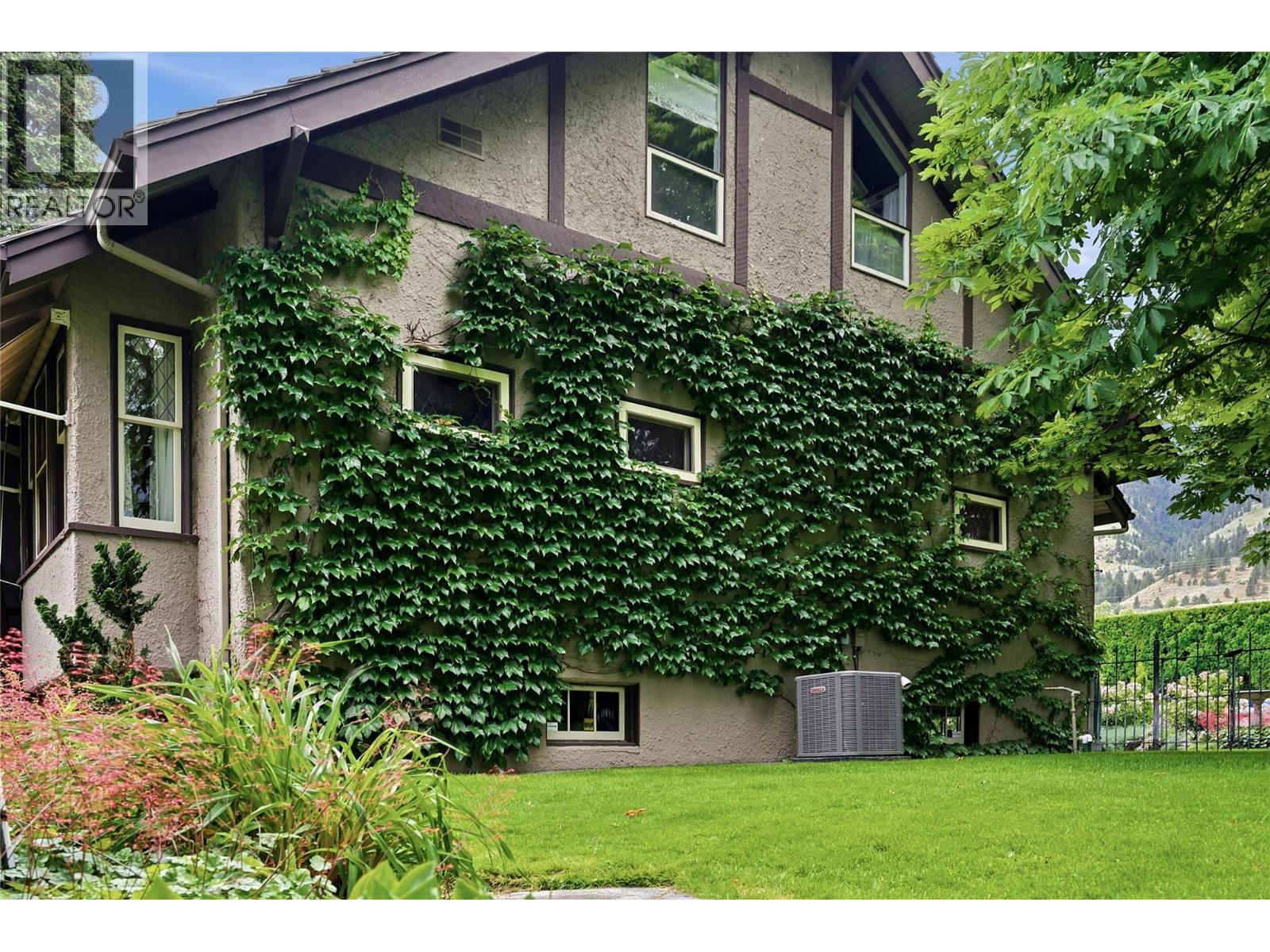 5290 Sumac Street, Oliver, British Columbia  V0H 1T1 - Photo 51 - 10389630