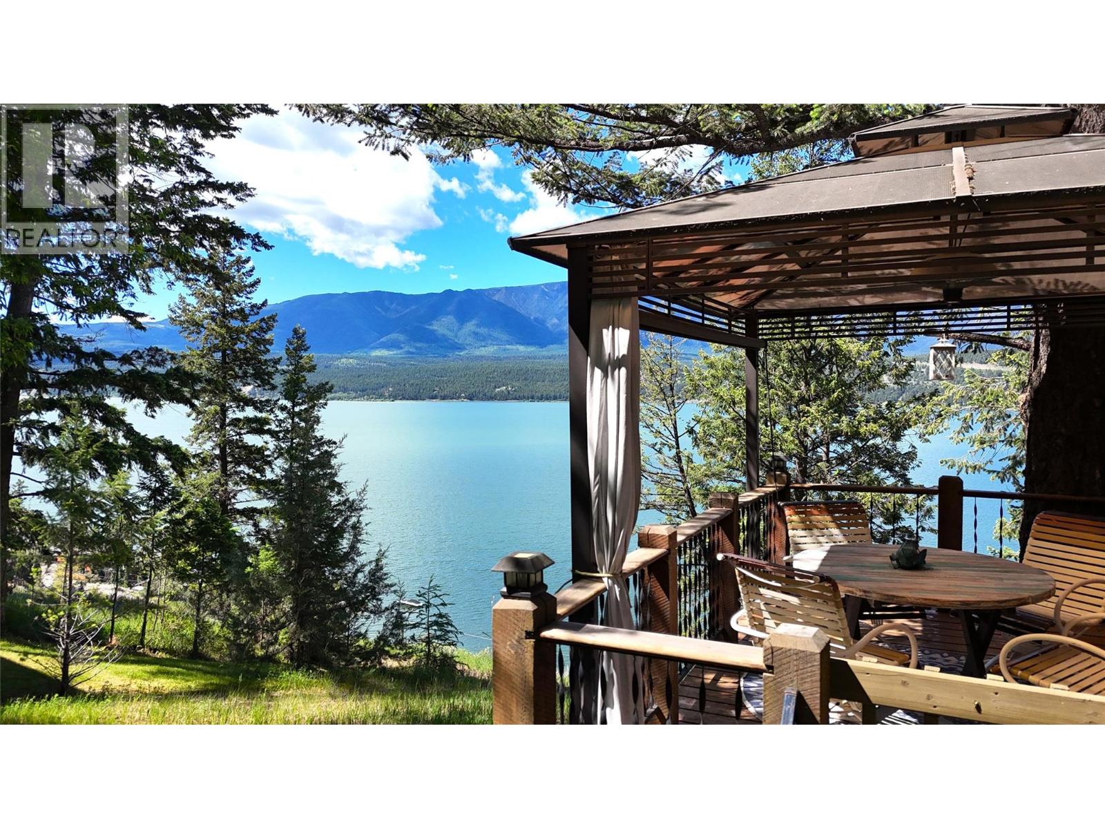 1121 Hilltop Road, windermere, British Columbia