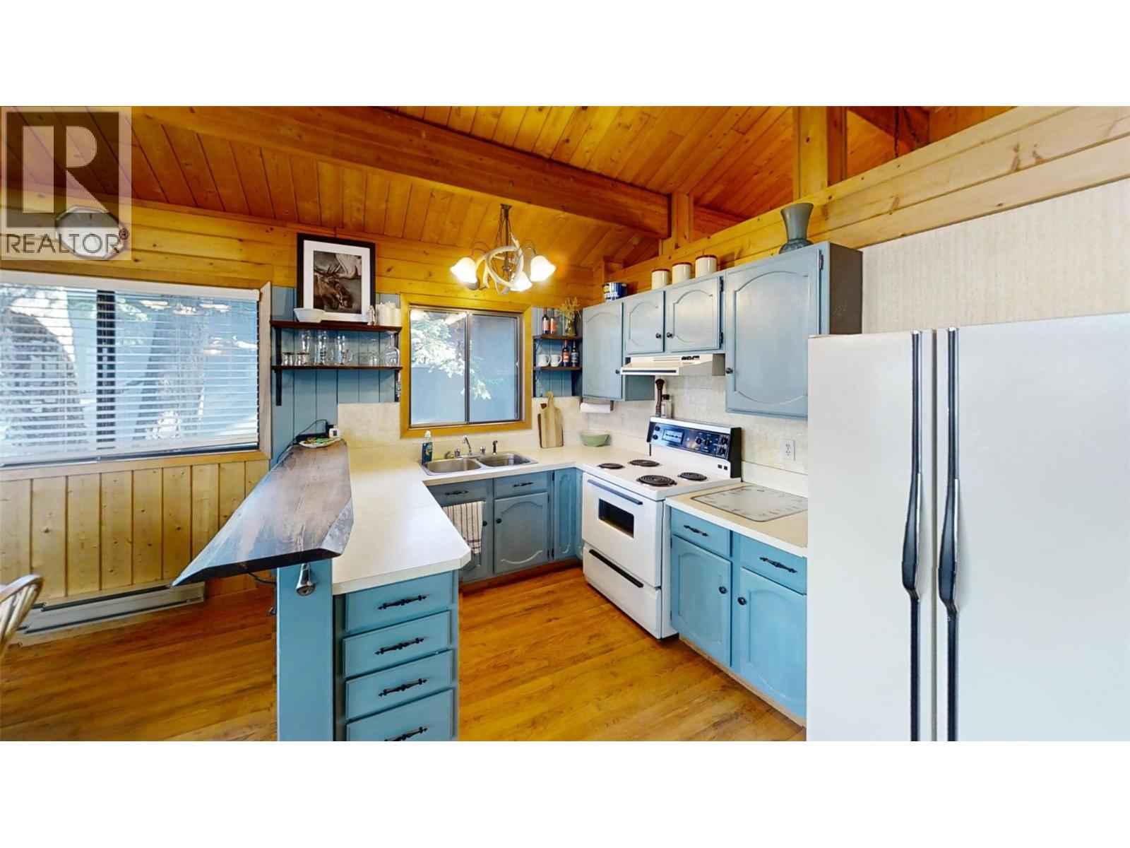 1121 Hilltop Road, Windermere, British Columbia  V0B 2L1 - Photo 15 - 10391273