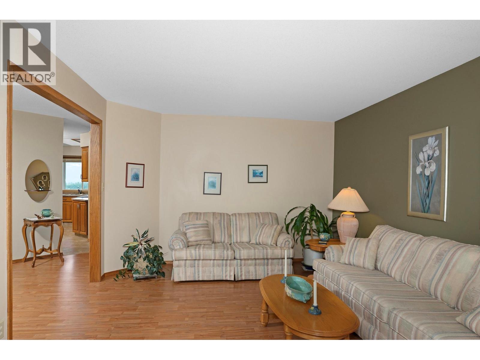 3319 Lloyd Road, Canyon, British Columbia  V0B 1C1 - Photo 12 - 10391268