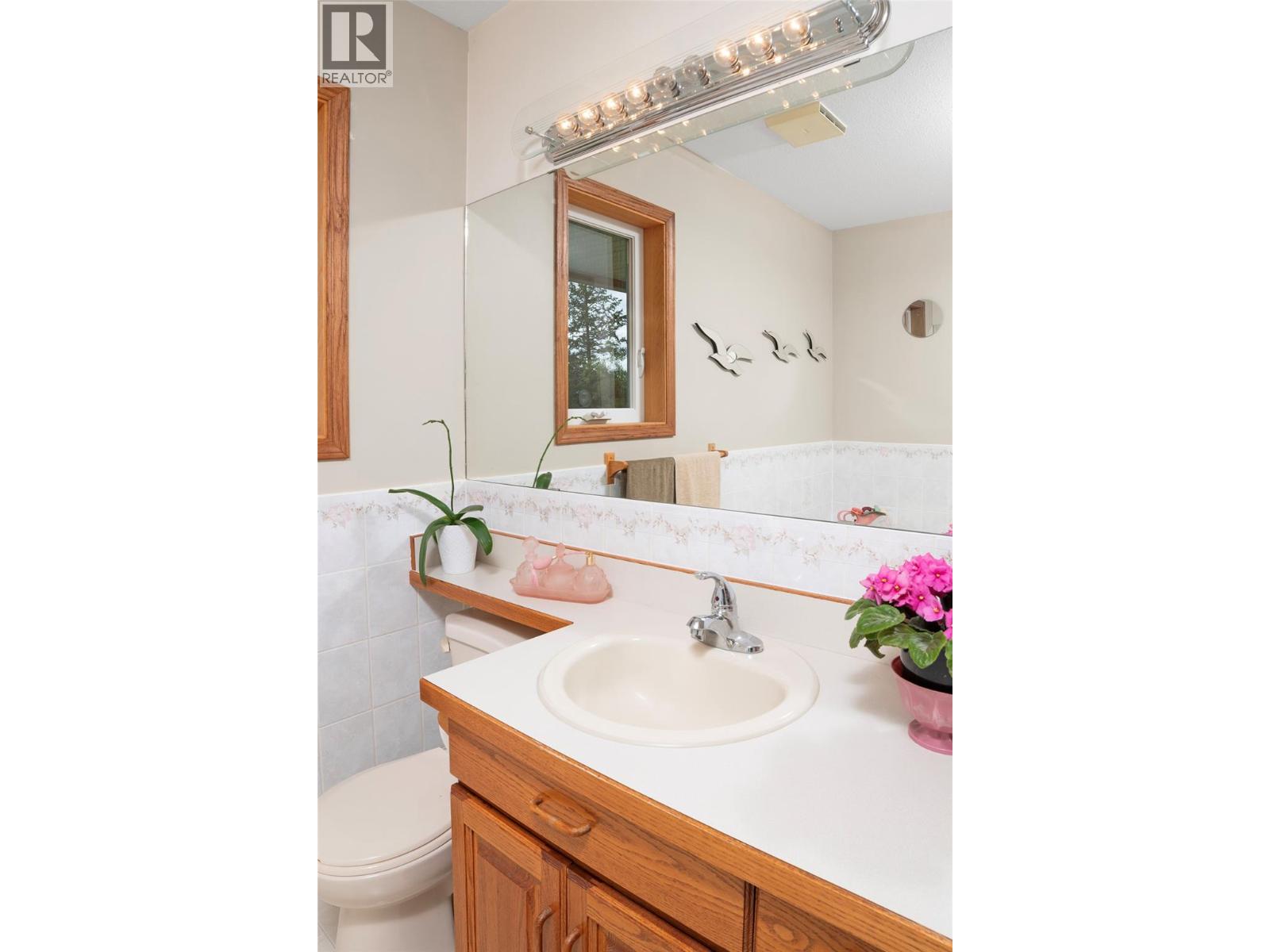 3319 Lloyd Road, Canyon, British Columbia  V0B 1C1 - Photo 23 - 10391268