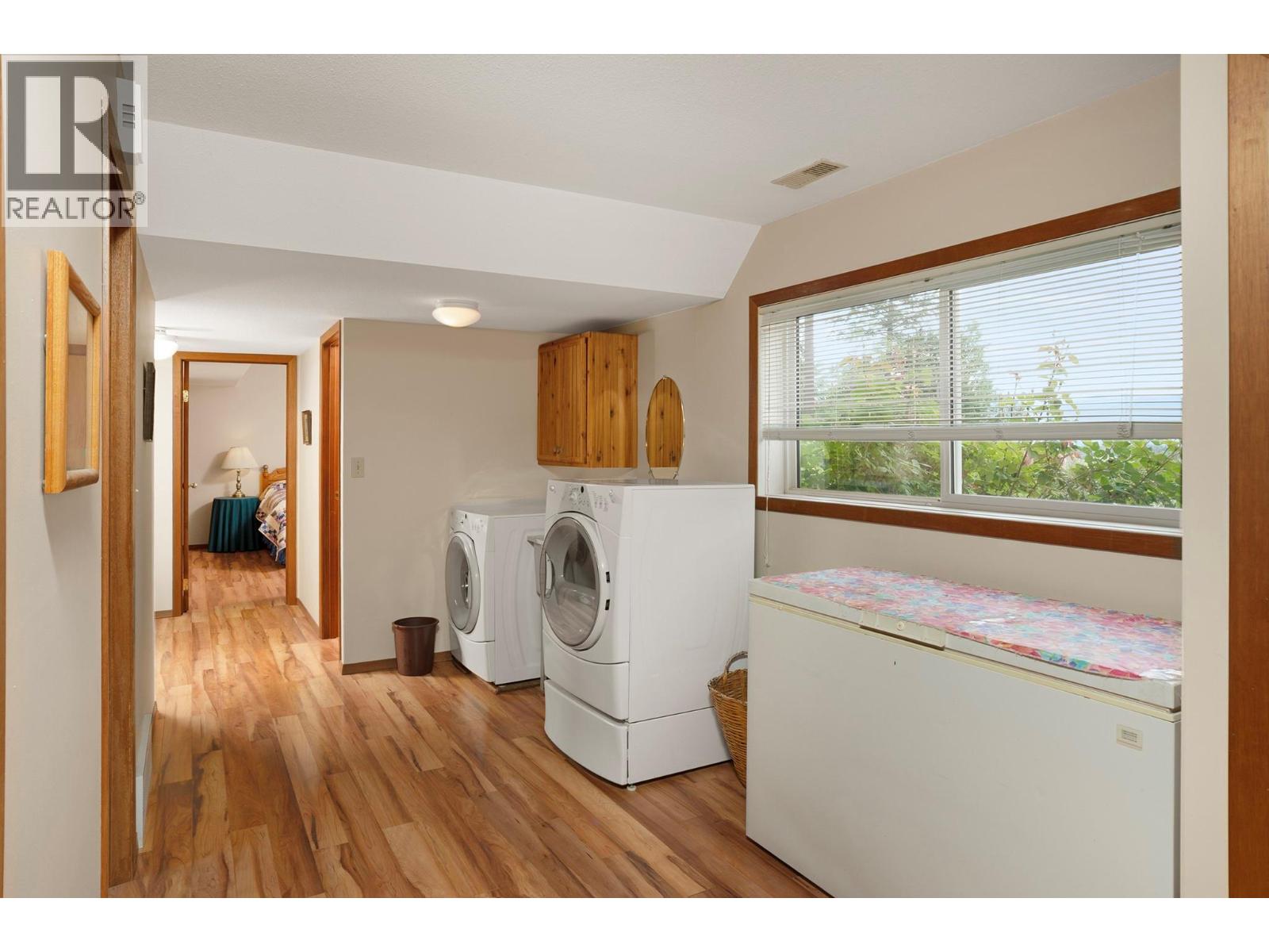 3319 Lloyd Road, Canyon, British Columbia  V0B 1C1 - Photo 35 - 10391268