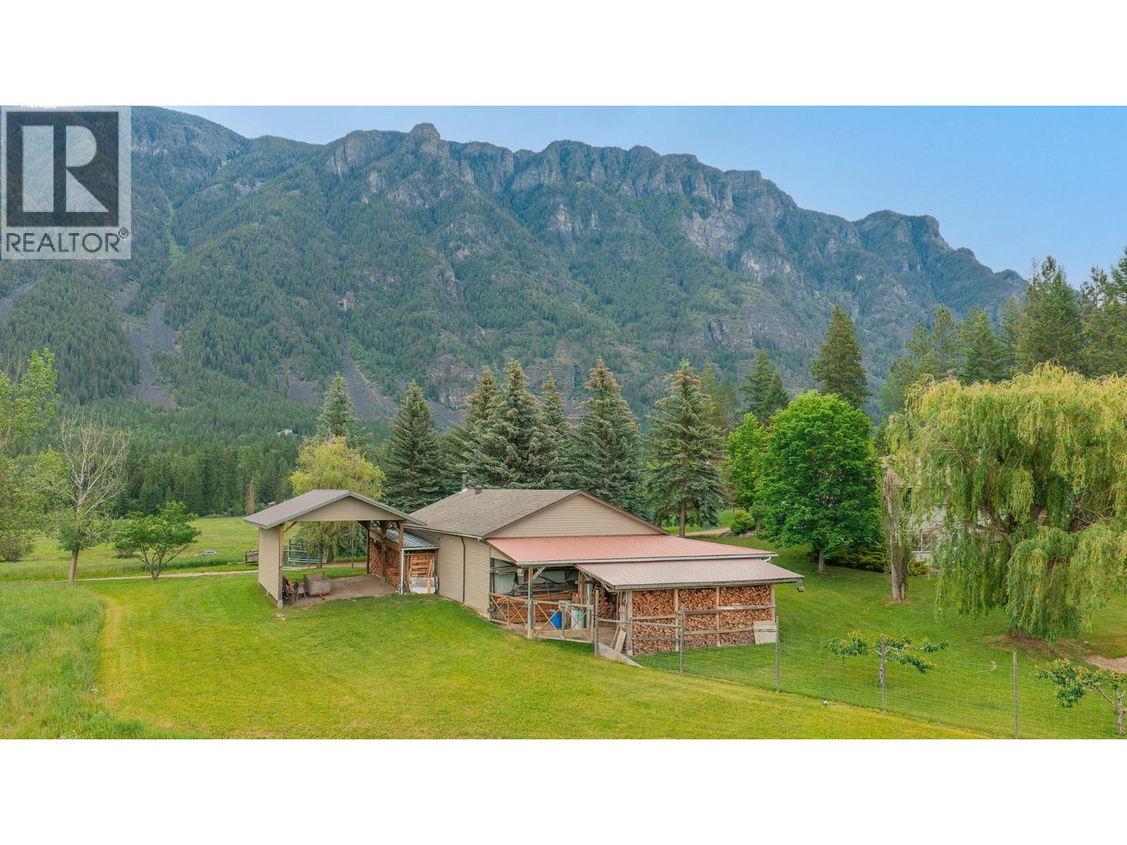 3319 Lloyd Road, Canyon, British Columbia  V0B 1C1 - Photo 46 - 10391268