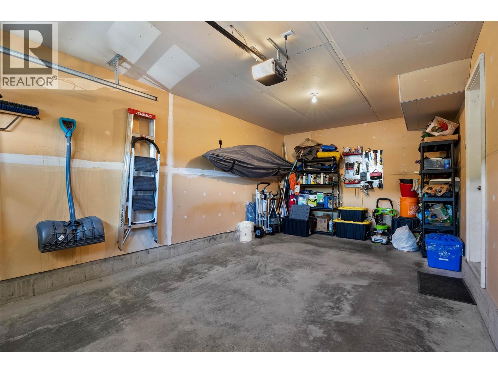1940 Hillside Drive Unit# 32, Kamloops, British Columbia  V2E 2T3 - Photo 24 - 10391224
