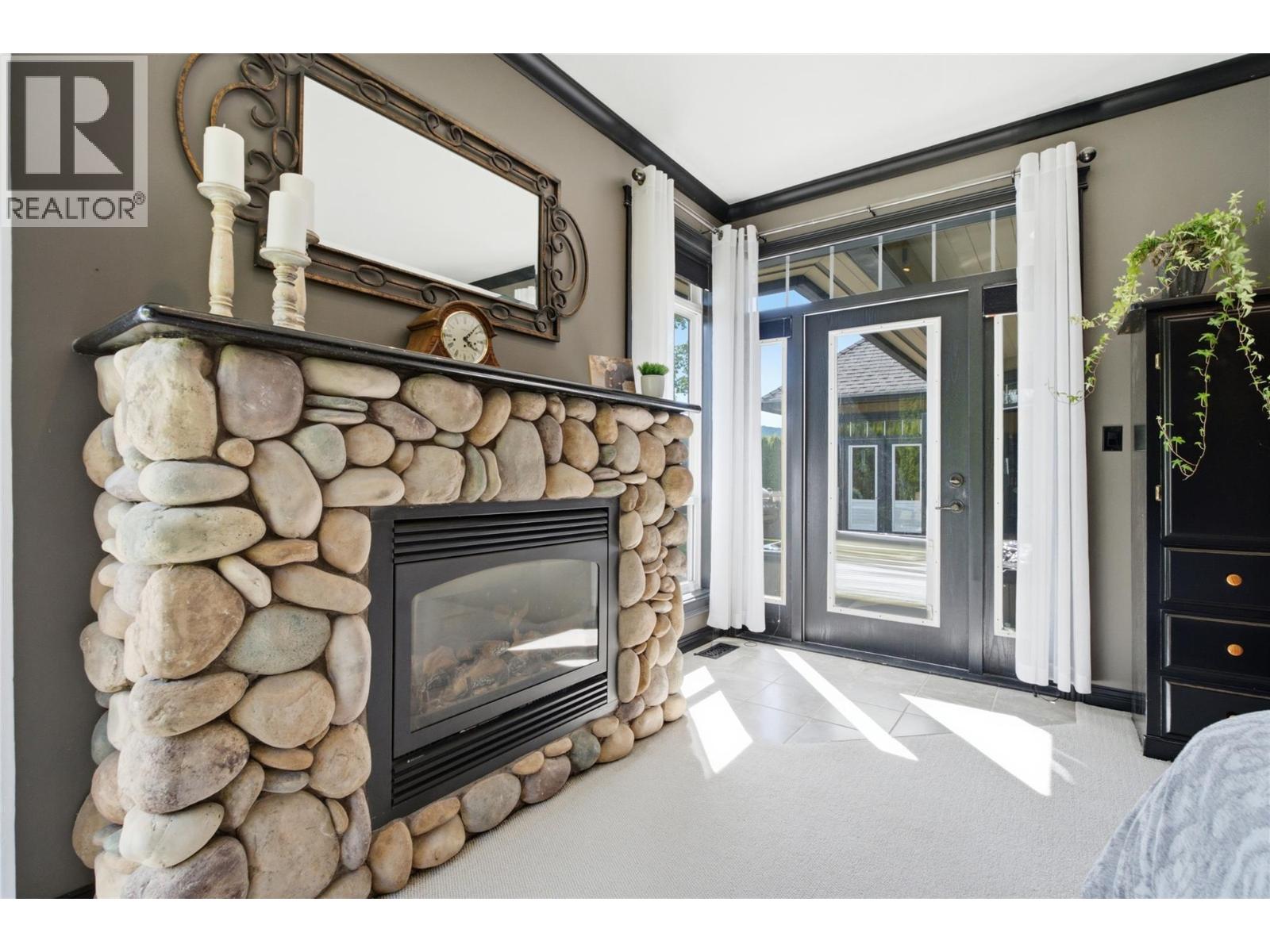 2206 Burgess Avenue, Merritt, British Columbia  V1K 1R3 - Photo 31 - 10391086