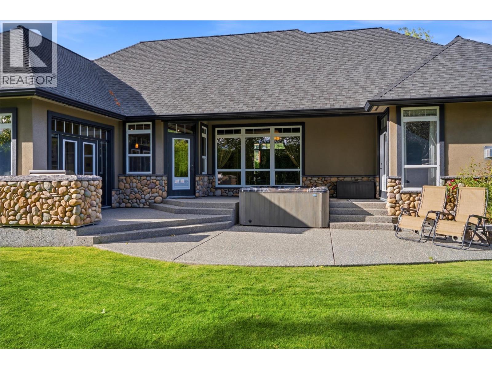 2206 Burgess Avenue, Merritt, British Columbia  V1K 1R3 - Photo 66 - 10391086