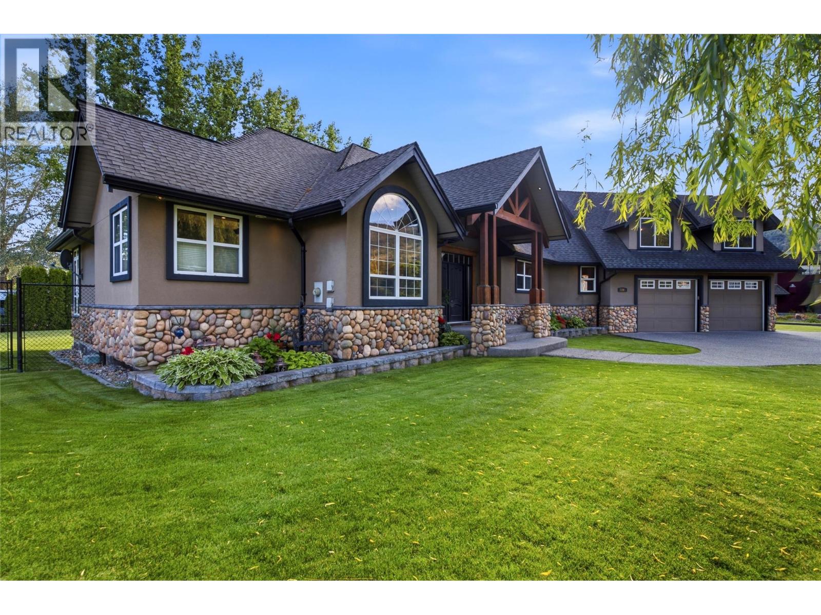 2206 Burgess Avenue, Merritt, British Columbia  V1K 1R3 - Photo 85 - 10391086