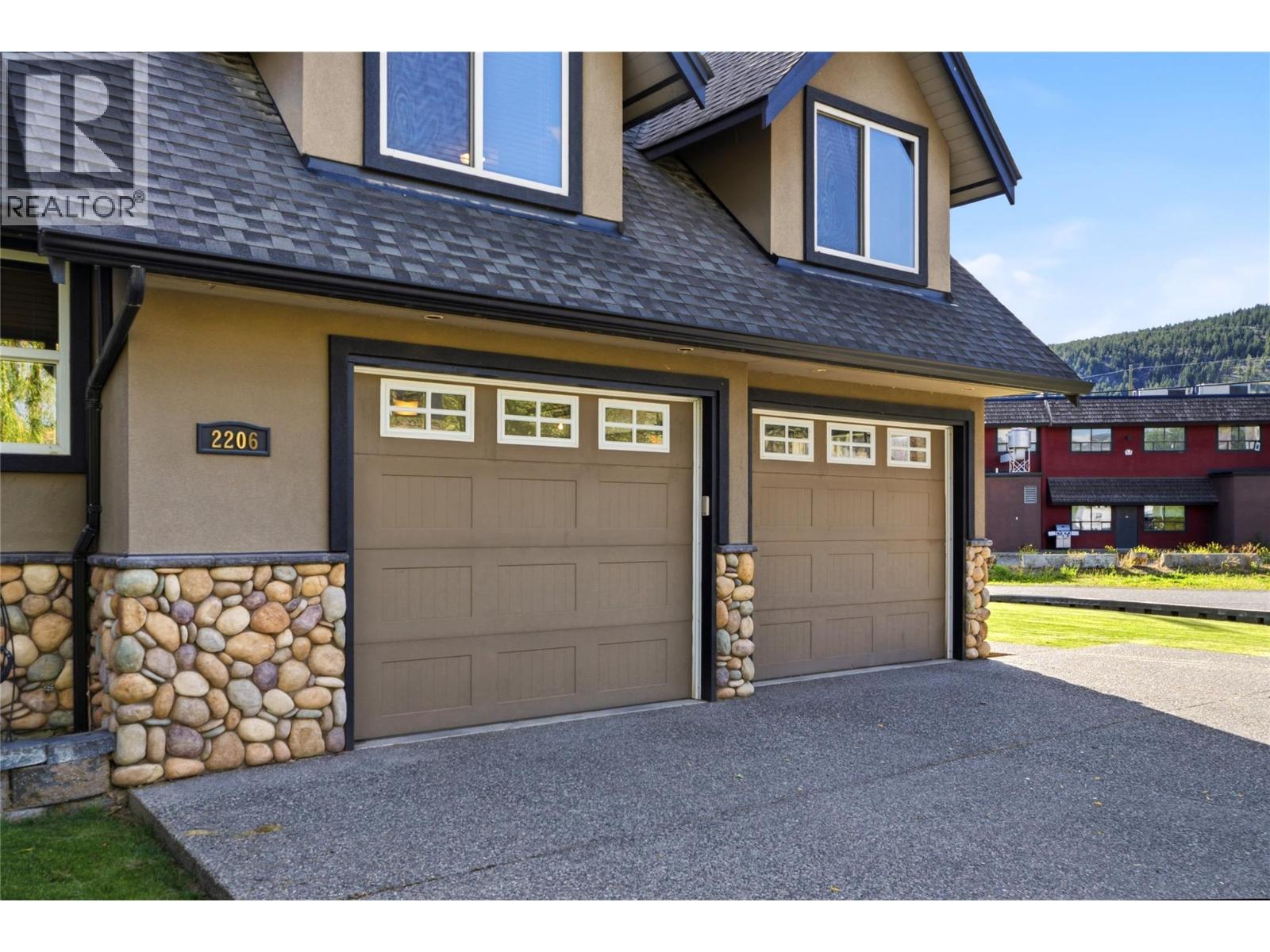 2206 Burgess Avenue, Merritt, British Columbia  V1K 1R3 - Photo 88 - 10391086