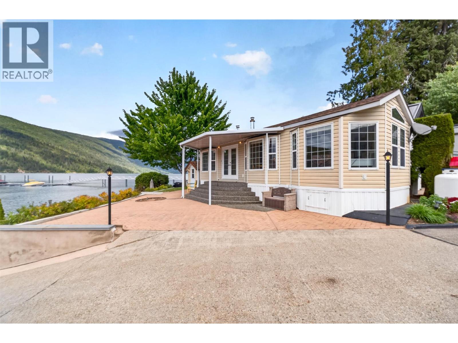 8242 97a Highway Unit# 80, Mara, British Columbia  V0E 2K0 - Photo 4 - 10390546