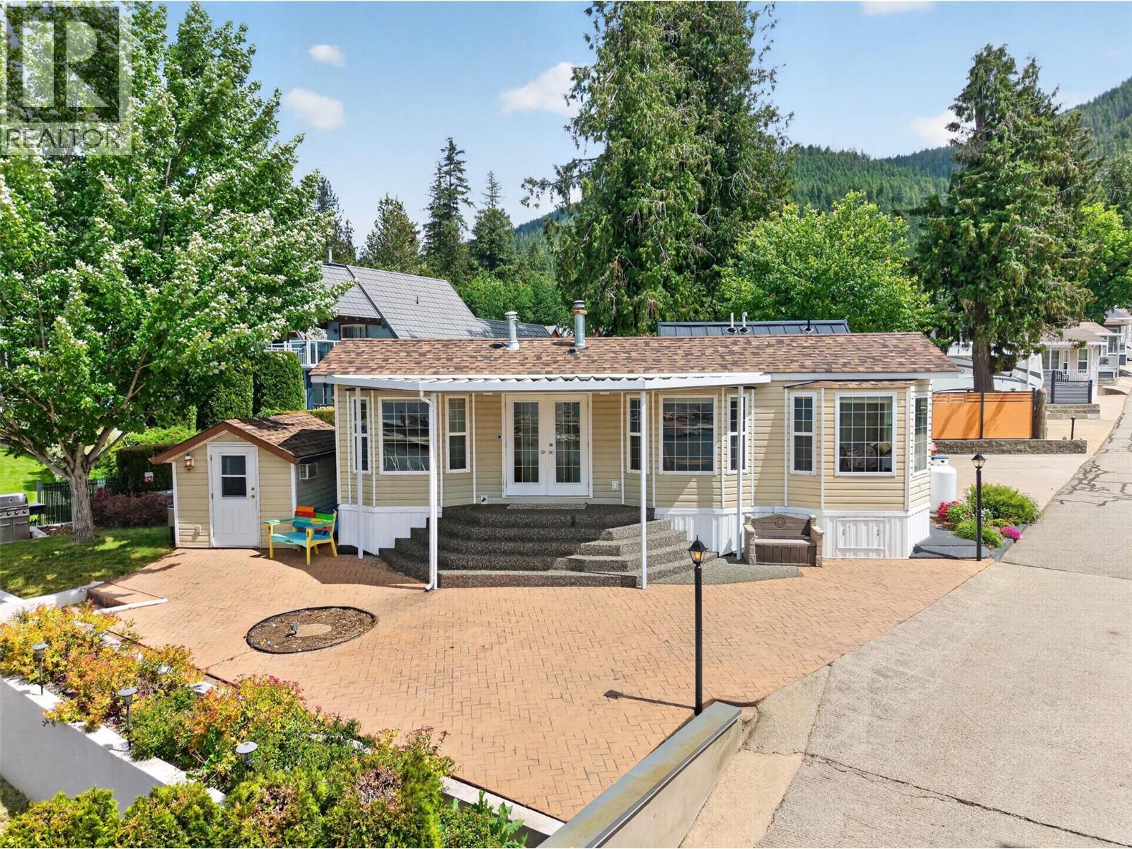 8242 97a Highway Unit# 80, Mara, British Columbia  V0E 2K0 - Photo 5 - 10390546