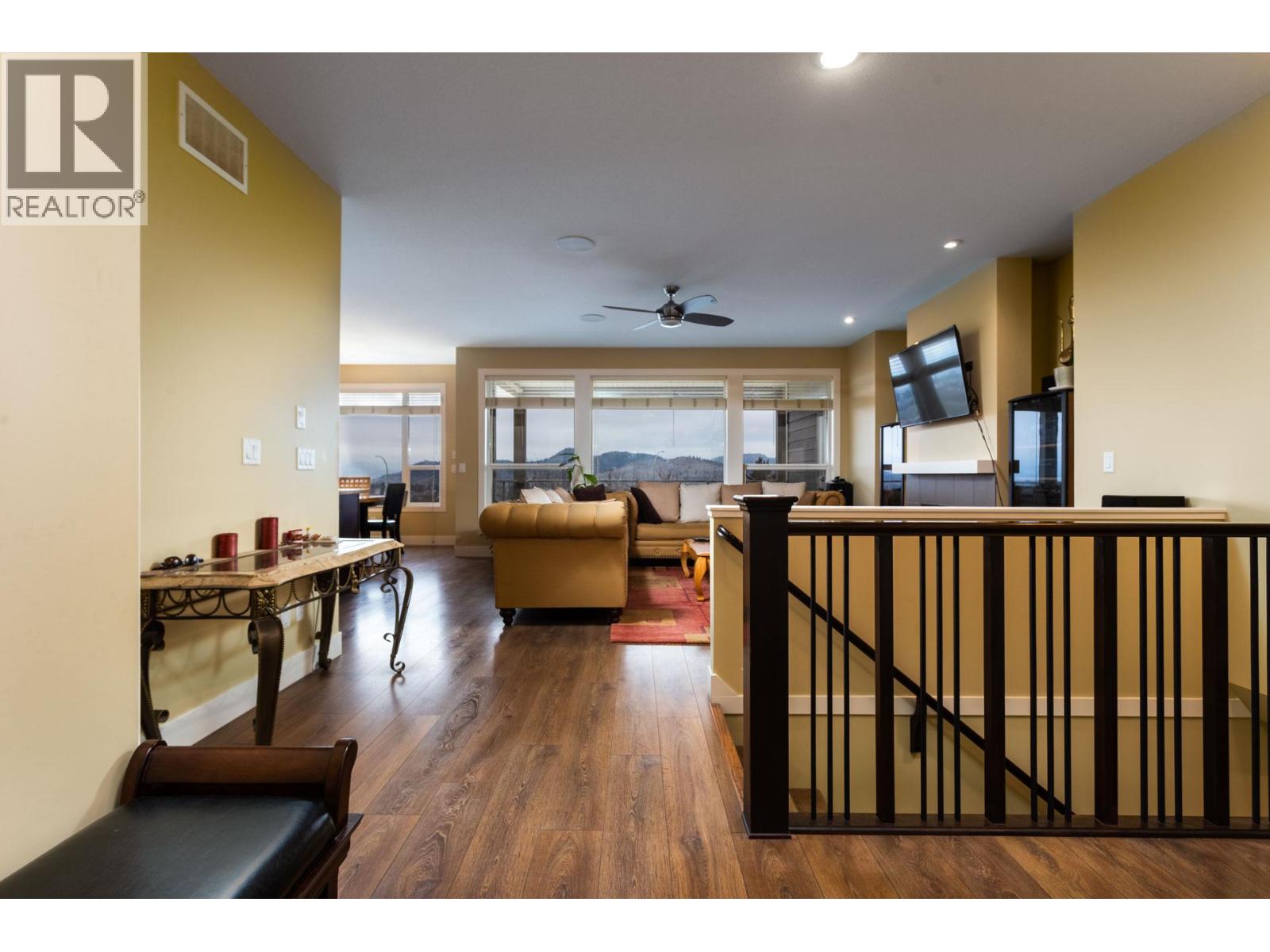 833 Mccurdy Road E, Kelowna, British Columbia  V1X 8G3 - Photo 5 - 10391361