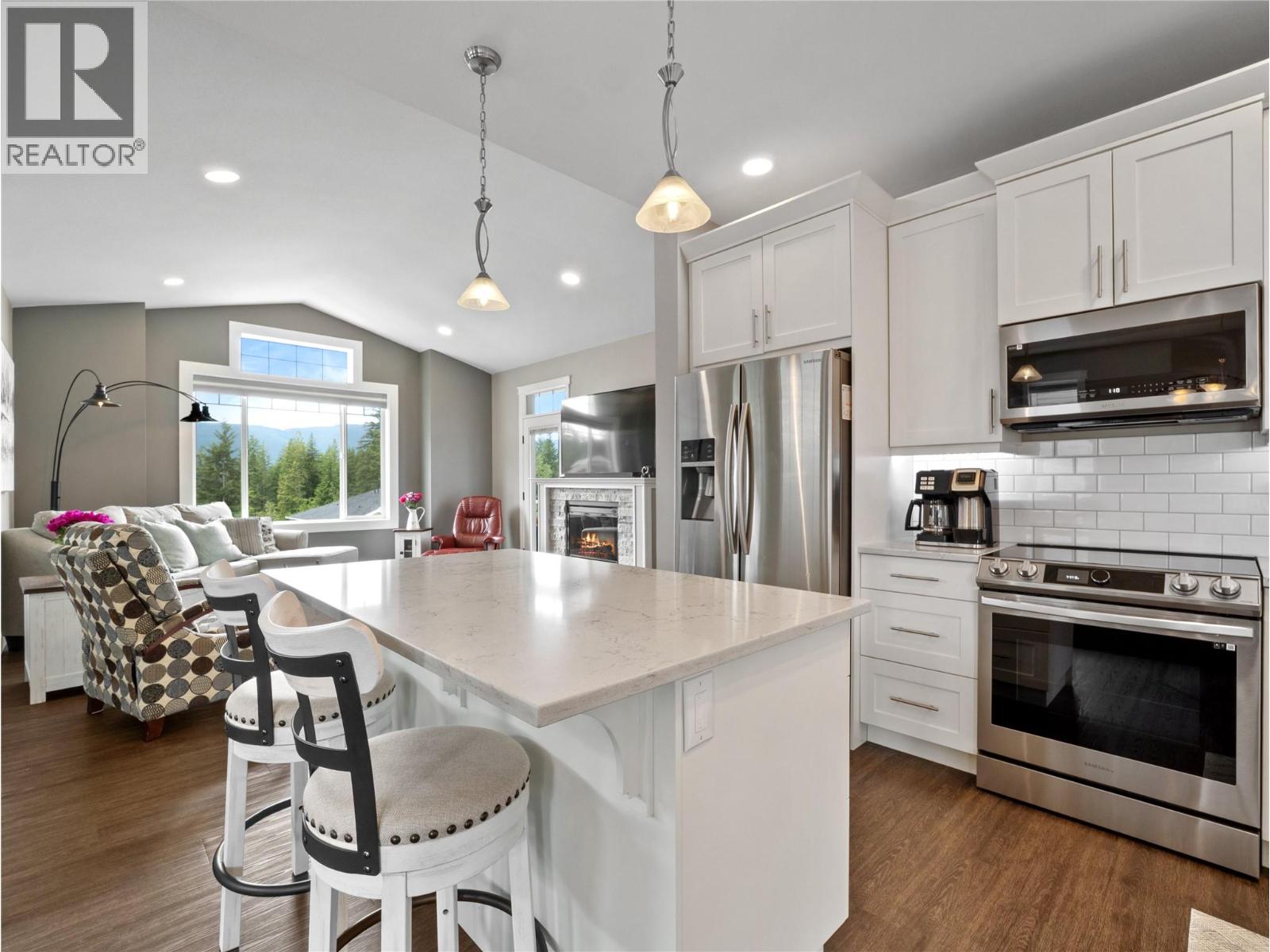 1280 23 Street Se, Salmon Arm, British Columbia  V1E 0C7 - Photo 10 - 10391244