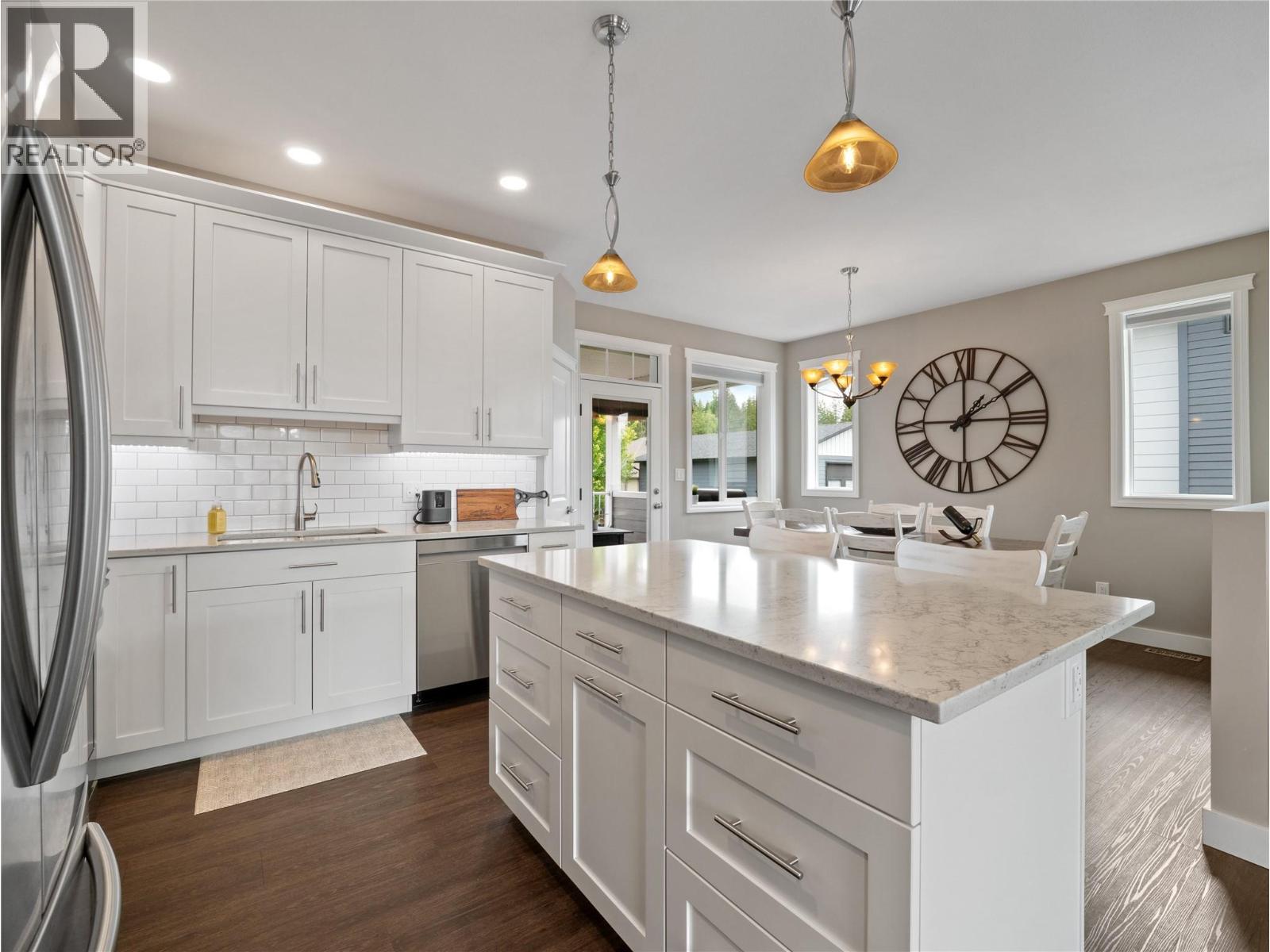 1280 23 Street Se, Salmon Arm, British Columbia  V1E 0C7 - Photo 14 - 10391244