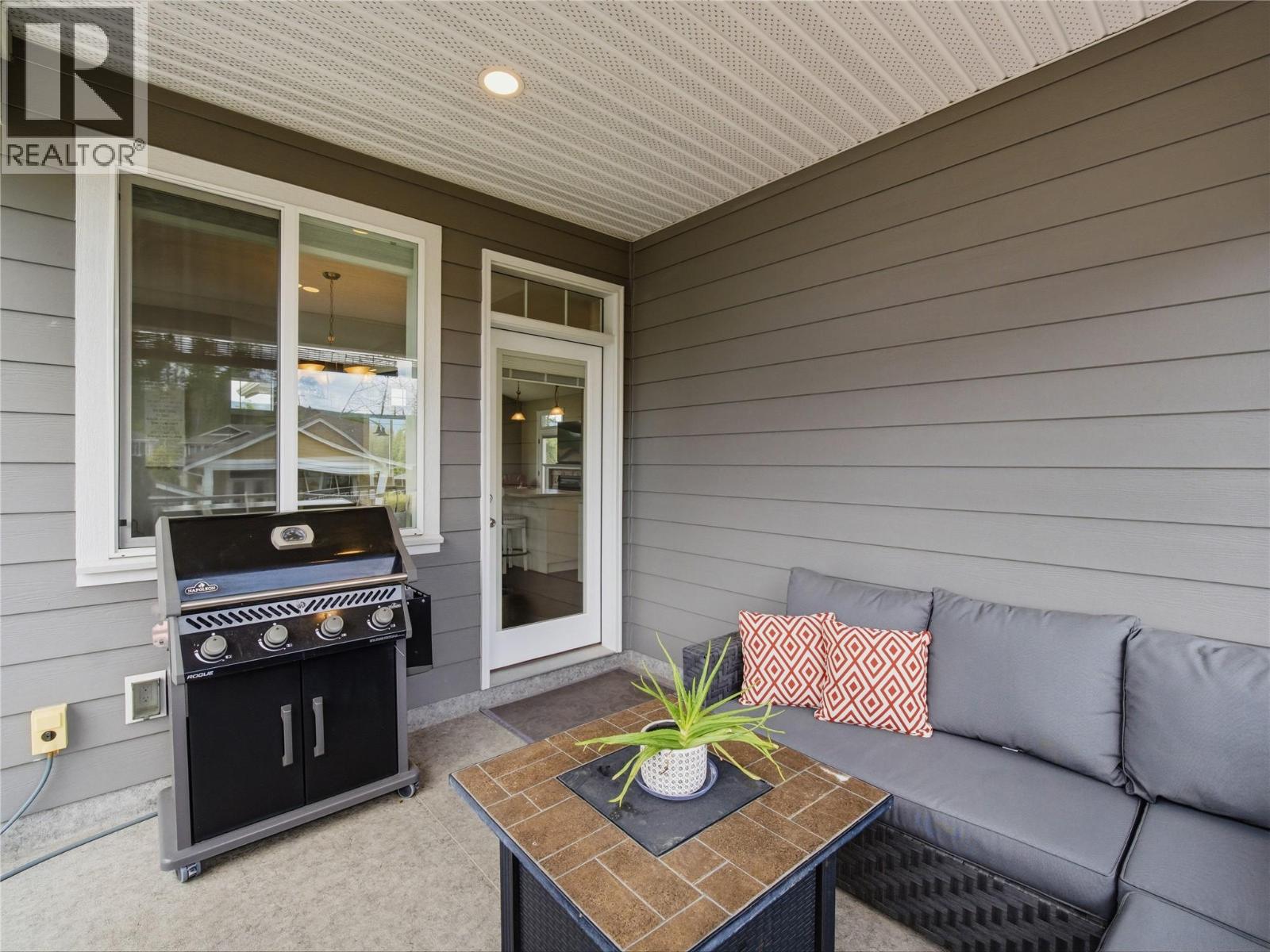 1280 23 Street Se, Salmon Arm, British Columbia  V1E 0C7 - Photo 19 - 10391244