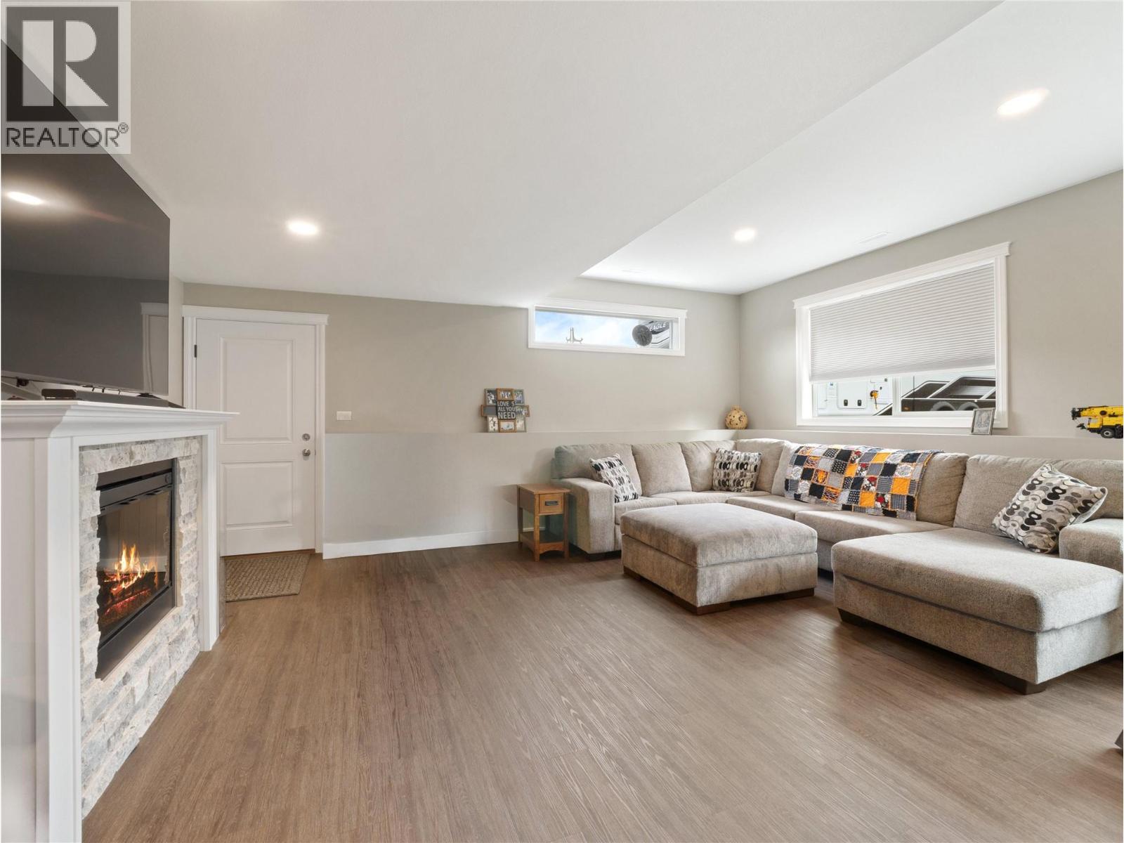 1280 23 Street Se, Salmon Arm, British Columbia  V1E 0C7 - Photo 35 - 10391244