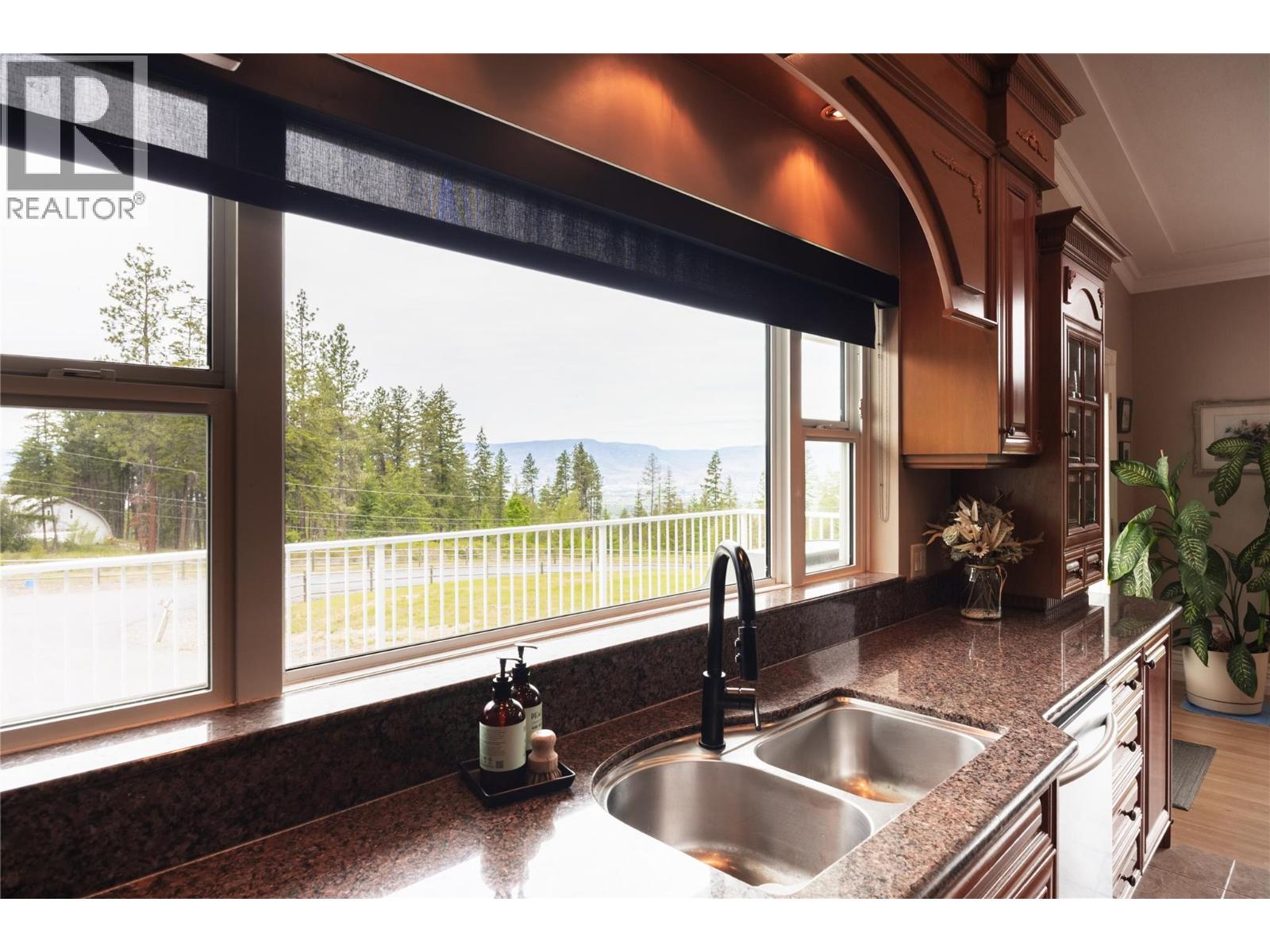 4430 June Springs Road, Kelowna, British Columbia  V1W 4C8 - Photo 28 - 10390446