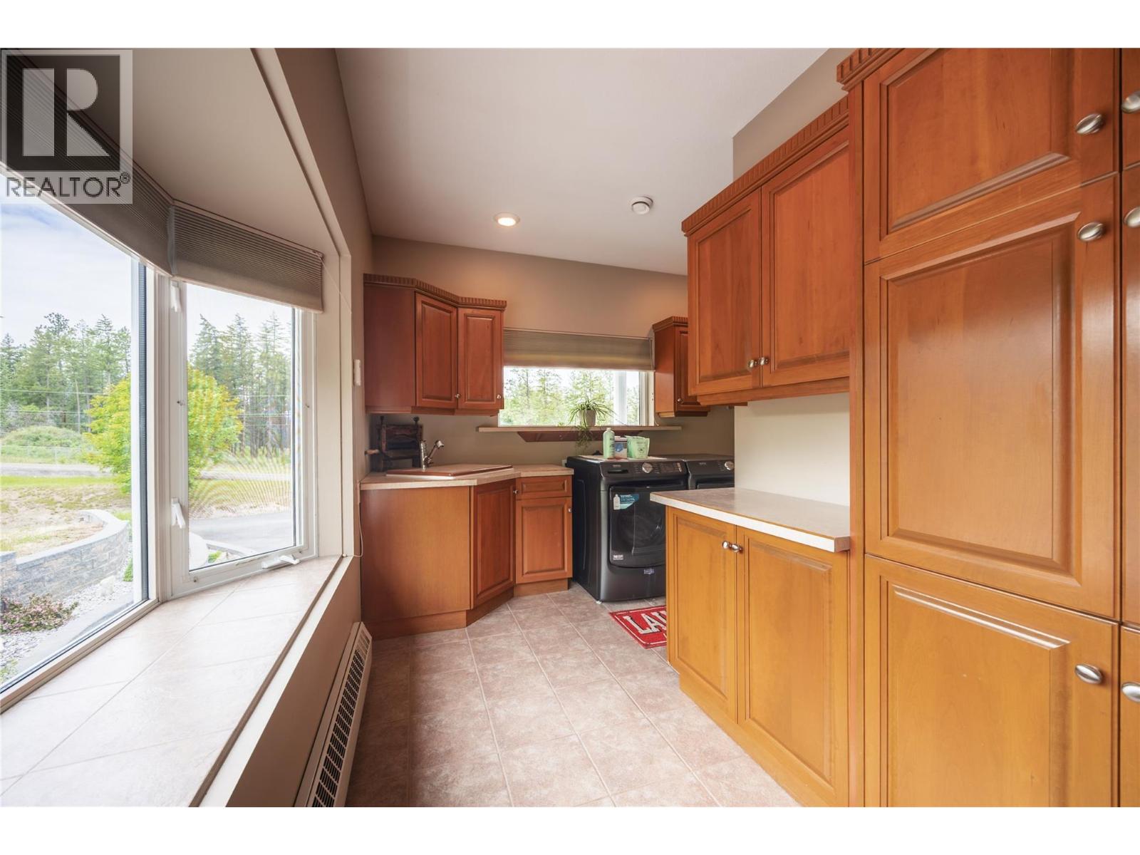 4430 June Springs Road, Kelowna, British Columbia  V1W 4C8 - Photo 31 - 10390446
